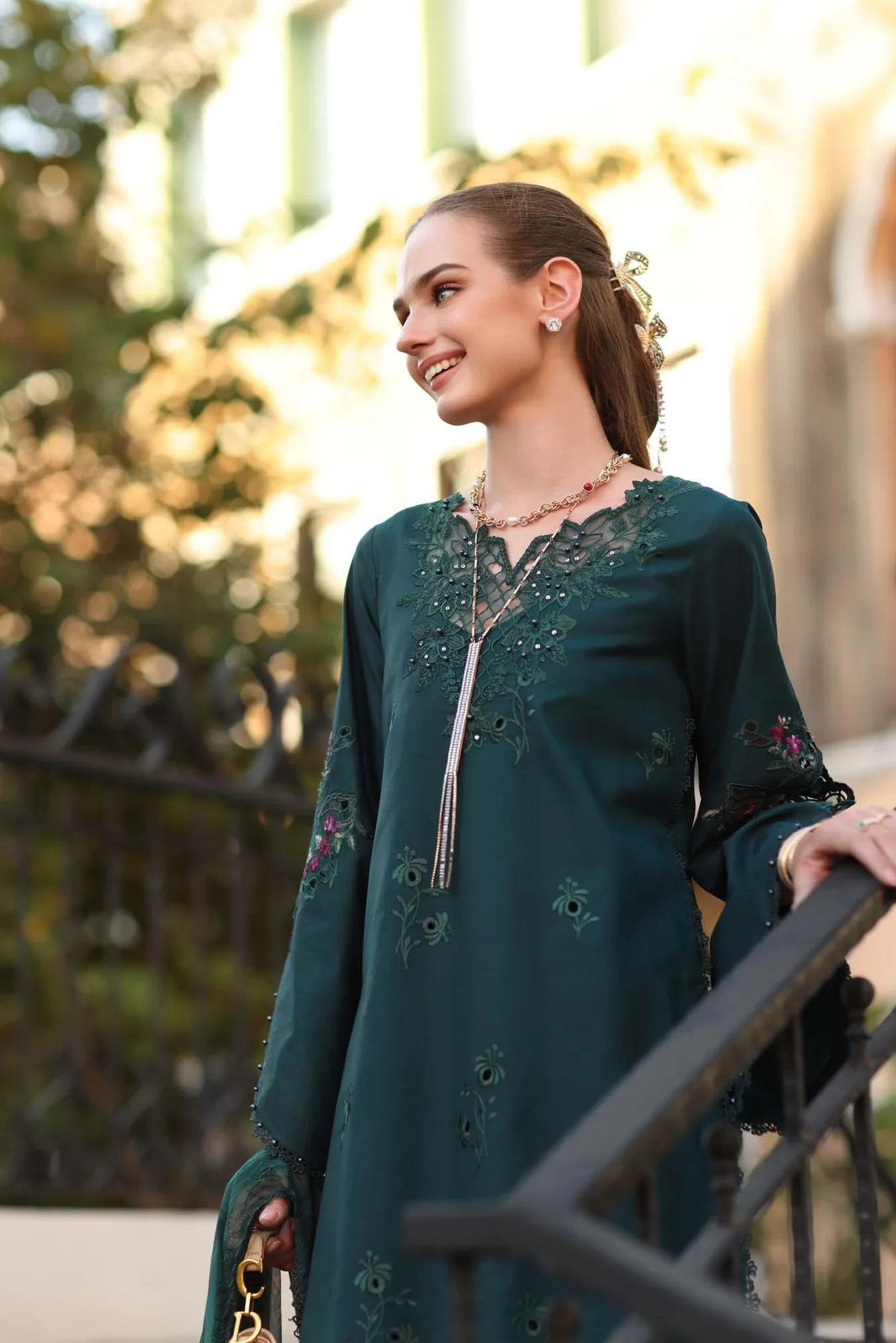 Noor by Saadia Asad Eid Luxe Printkhaas 26 Green – view 3 – Poshaq
