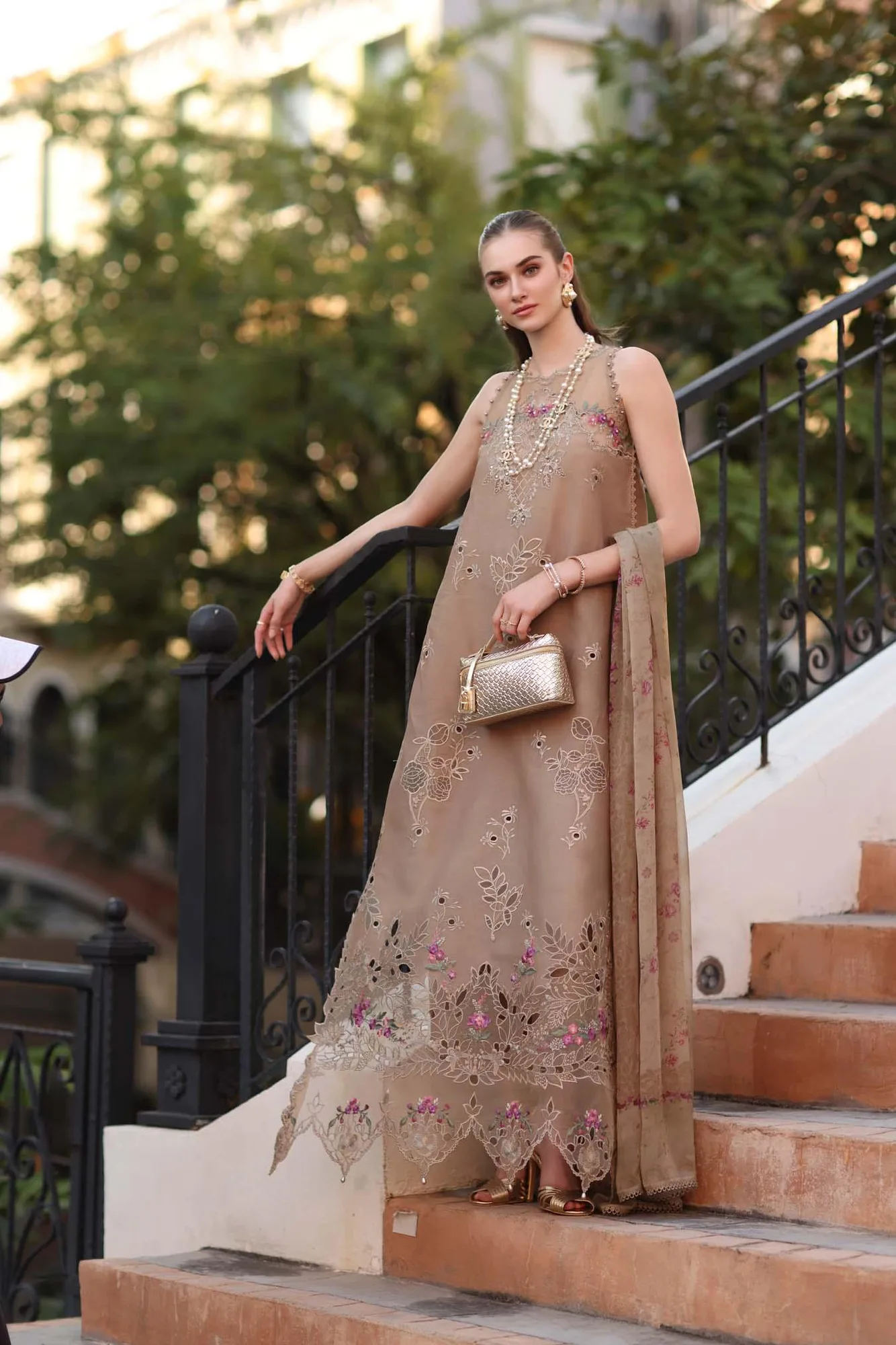 Noor by Saadia Asad Eid Luxe Printkhaas 26 Beige Chiffon – view 1 – Poshaq