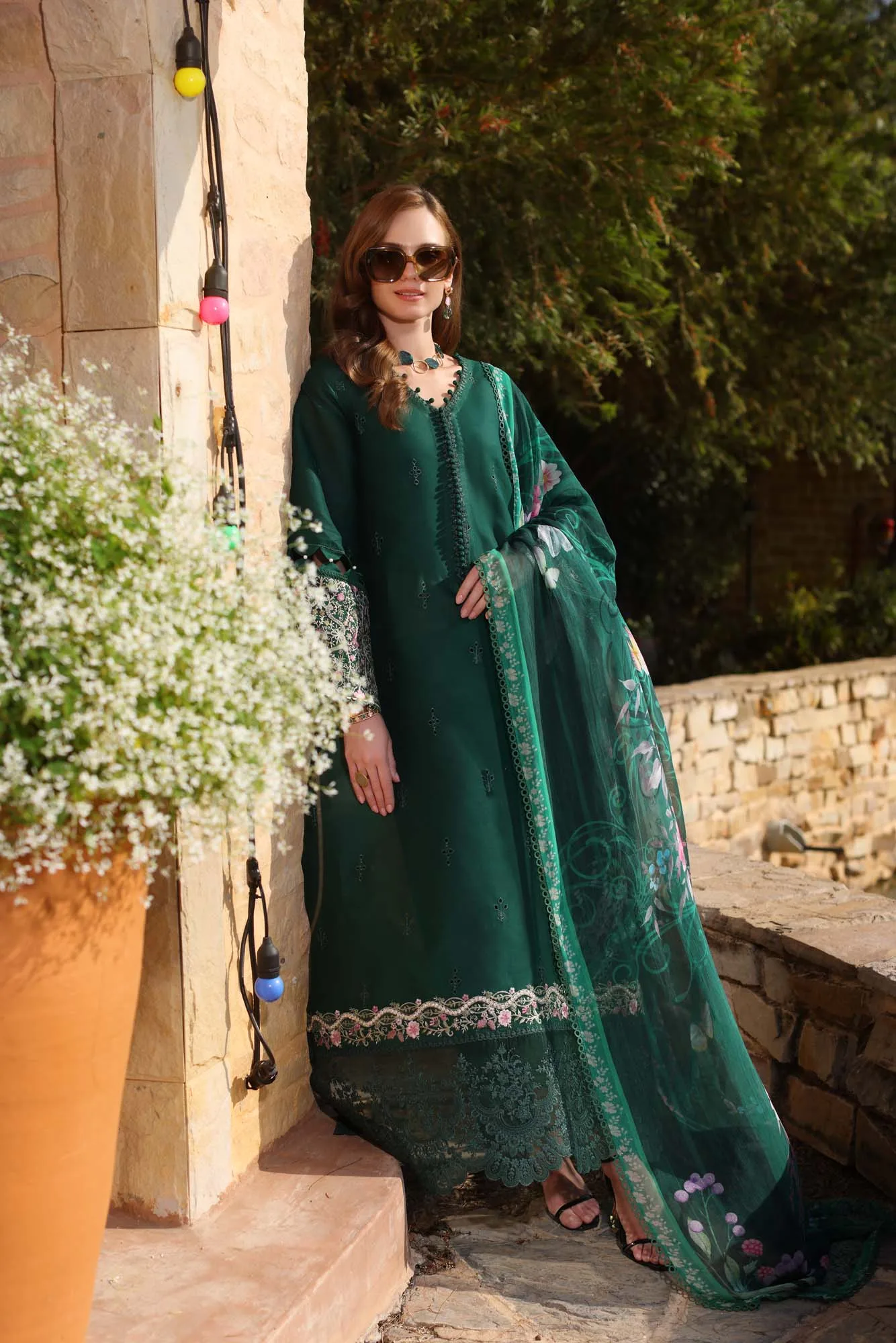 Noor by Saadia Asad Luxe Printkari Green Chiffon – view 4 – Poshaq