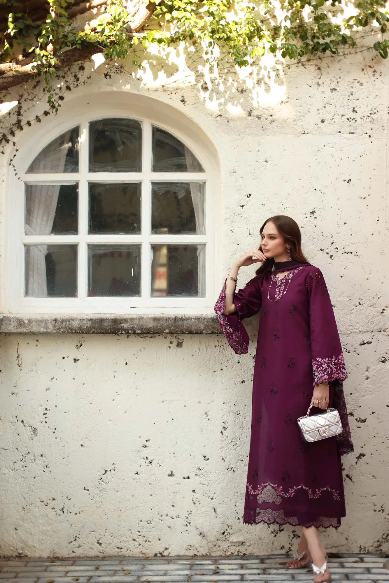 Noor by Saadia Asad Luxe Chikankari 26 Chiffon – view 4 – Poshaq