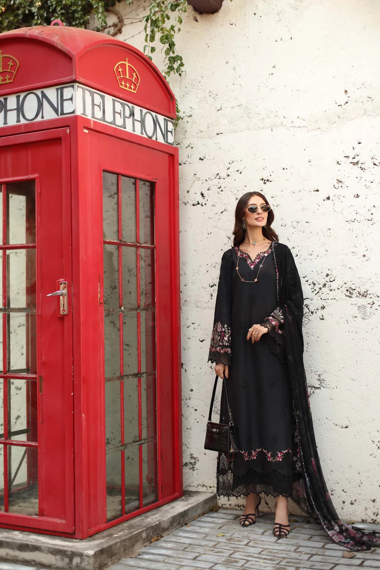 Noor by Saadia Asad Luxe Chikankari 26 Chiffon – view 1 – Poshaq