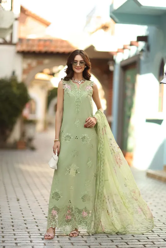 Noor by Saadia Asad Luxe Chikankari 26 Chiffon – view 1 – Poshaq
