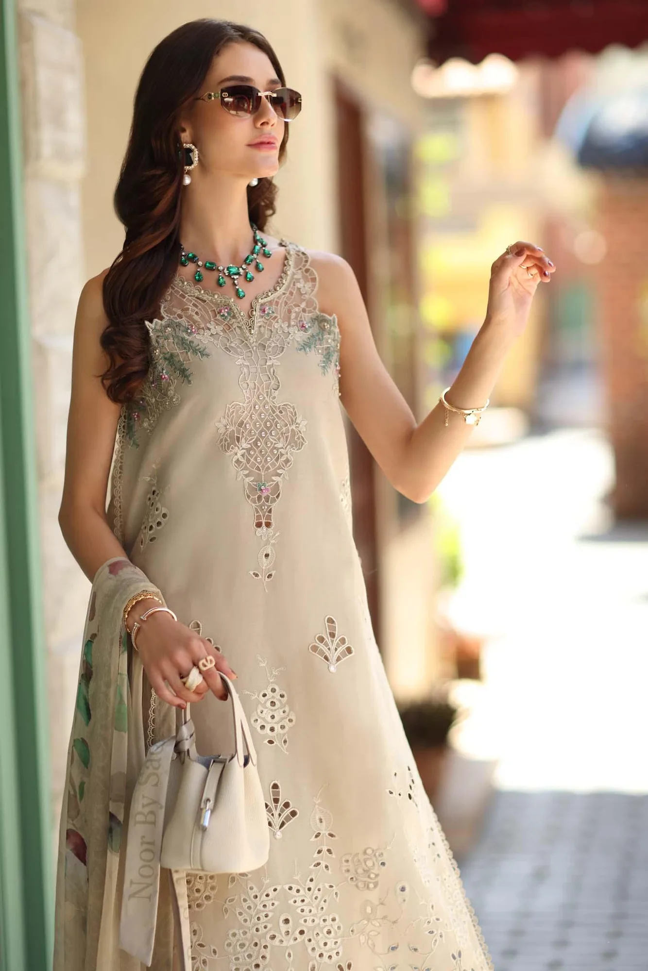 Noor by Saadia Asad Luxe Chikankari 26 Chiffon – view 2 – Poshaq