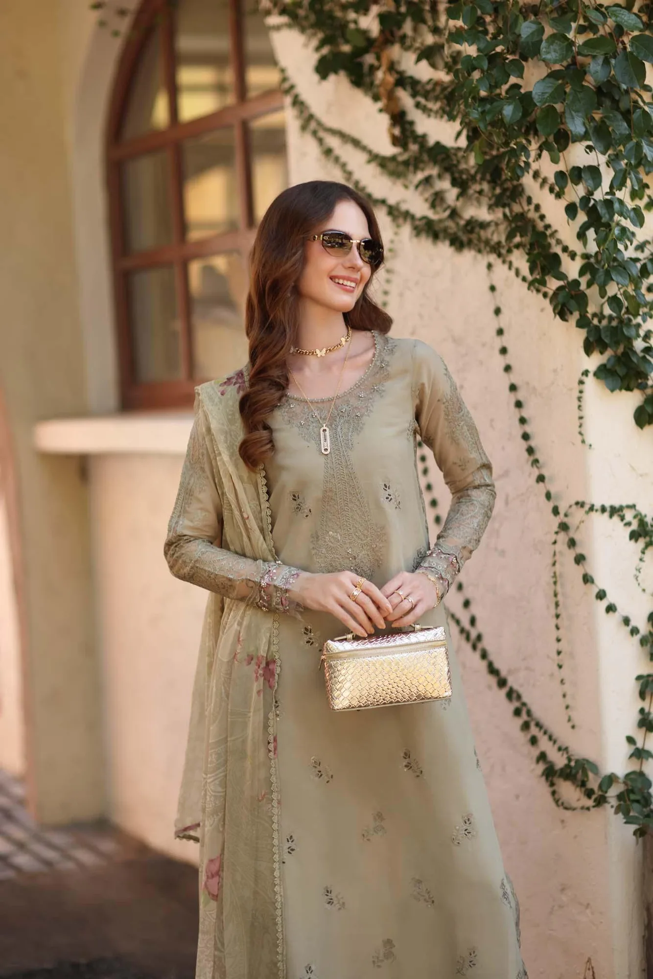 Noor by Saadia Asad Luxe Chikankari 26 Gold Chiffon – view 3 – Poshaq
