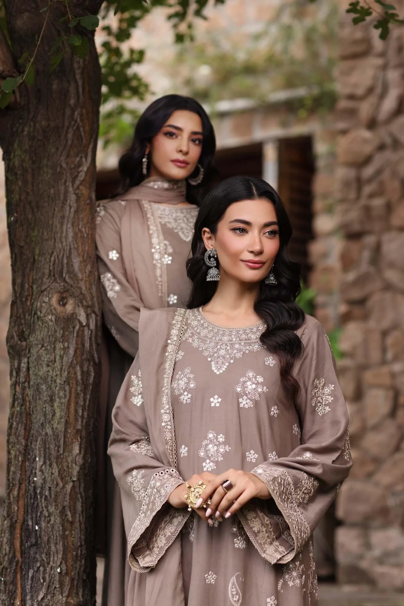 Noor by Saadia Asad Suzaankari Winter 24 Khaddar – view 11 – Poshaq