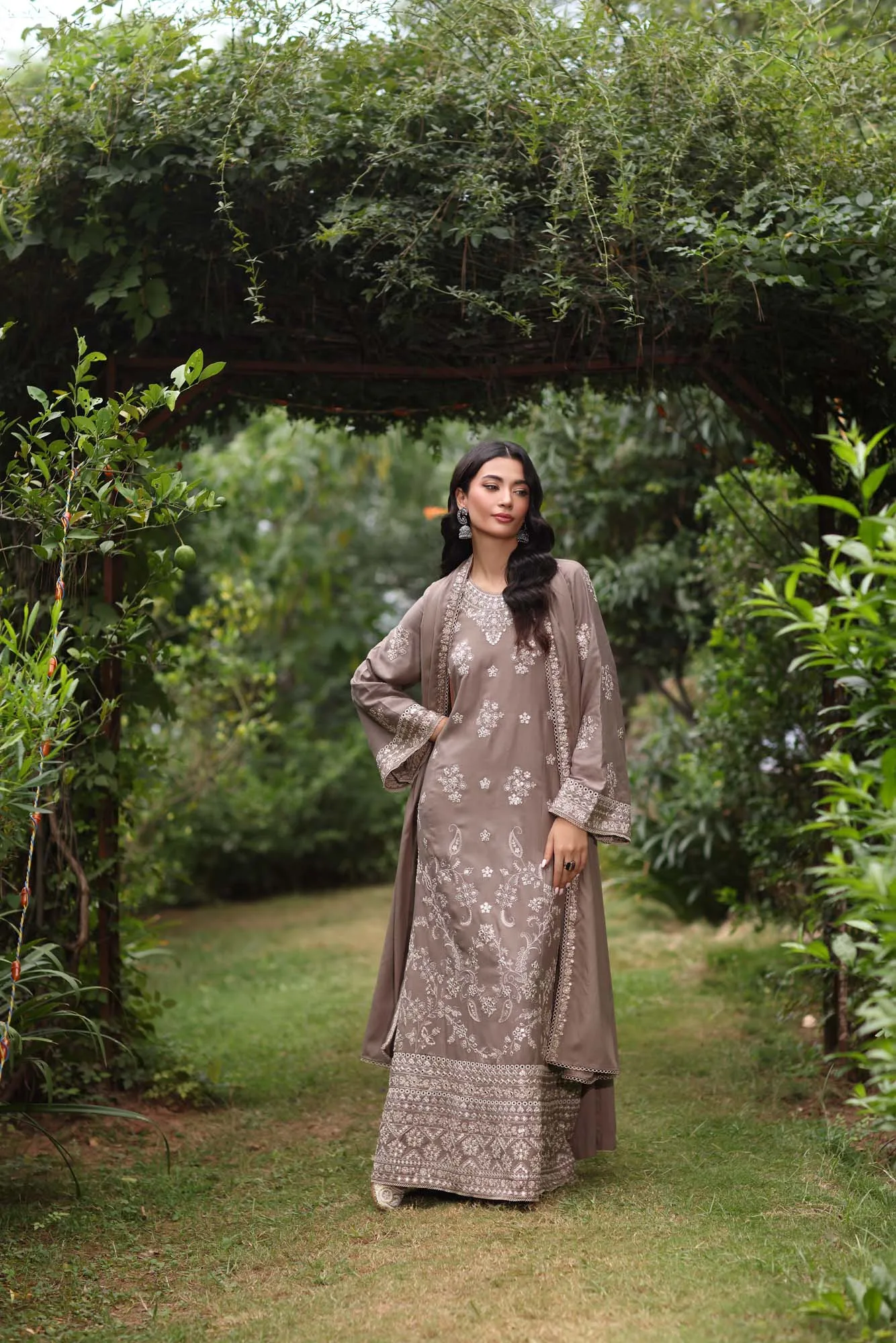 Noor by Saadia Asad Suzaankari Winter 24 Khaddar – view 6 – Poshaq