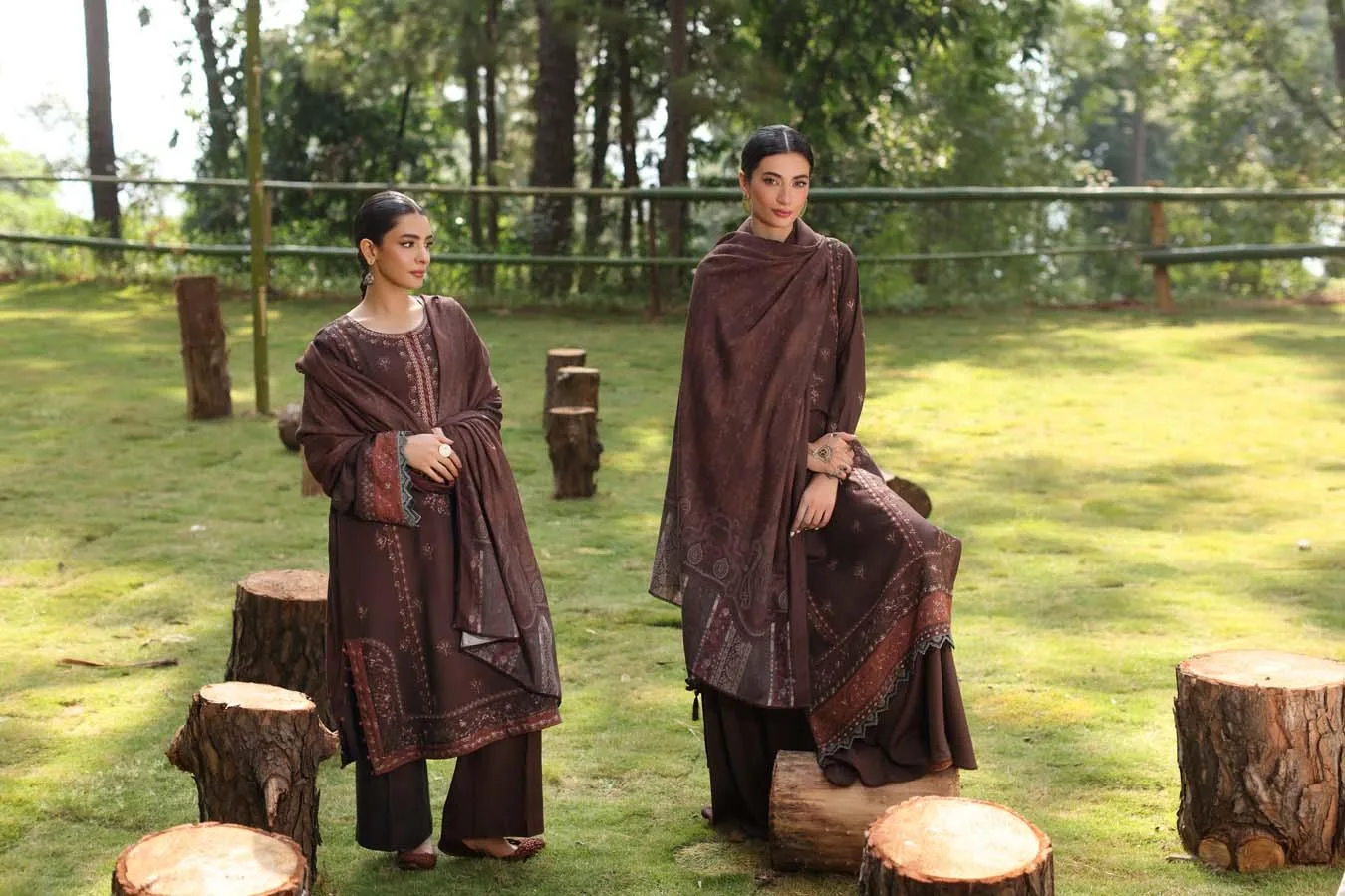 Noor by Saadia Asad Suzaankari Winter 24 Linen – view 6 – Poshaq