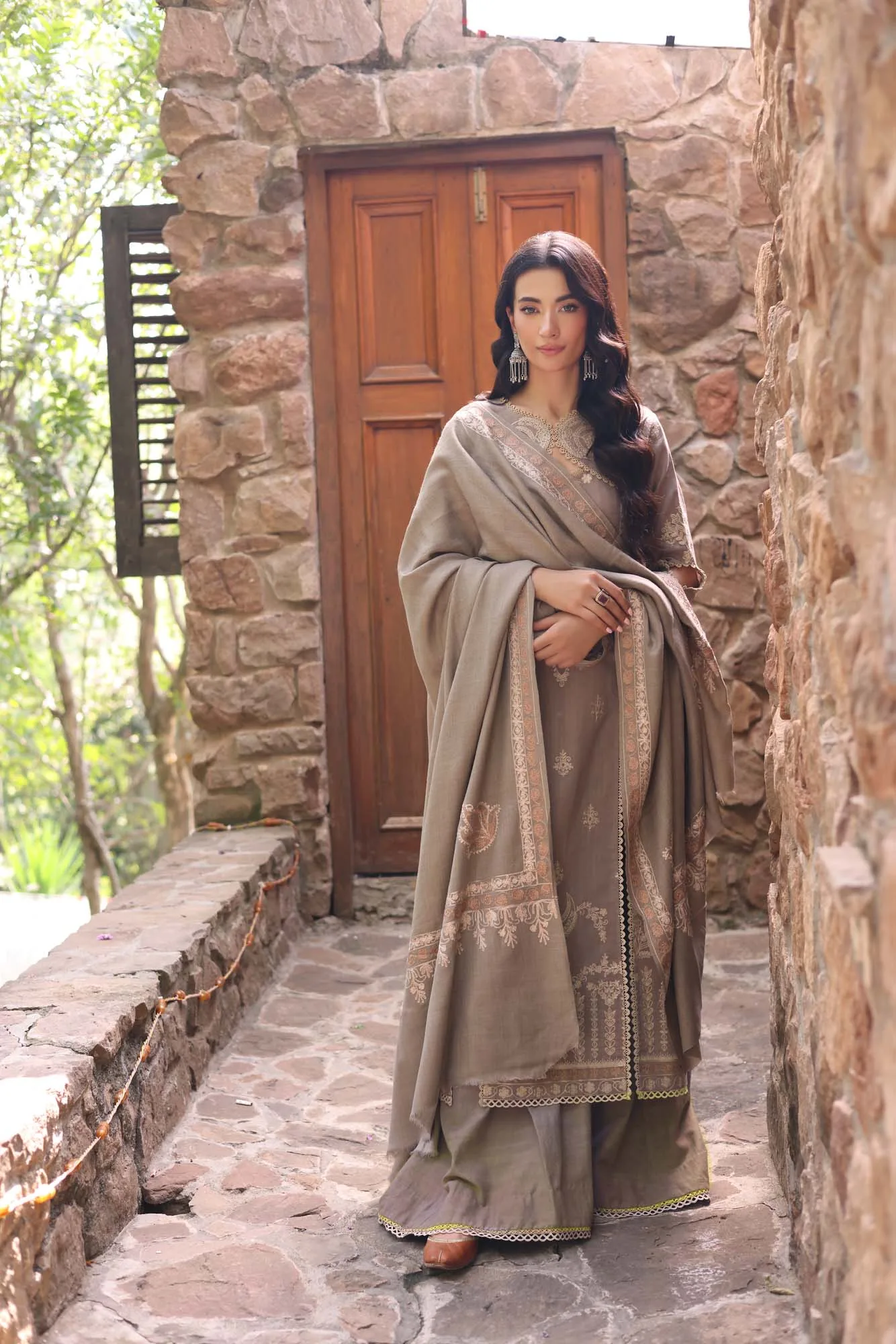 Noor by Saadia Asad Suzaankari Winter 24 Khaddar – view 11 – Poshaq