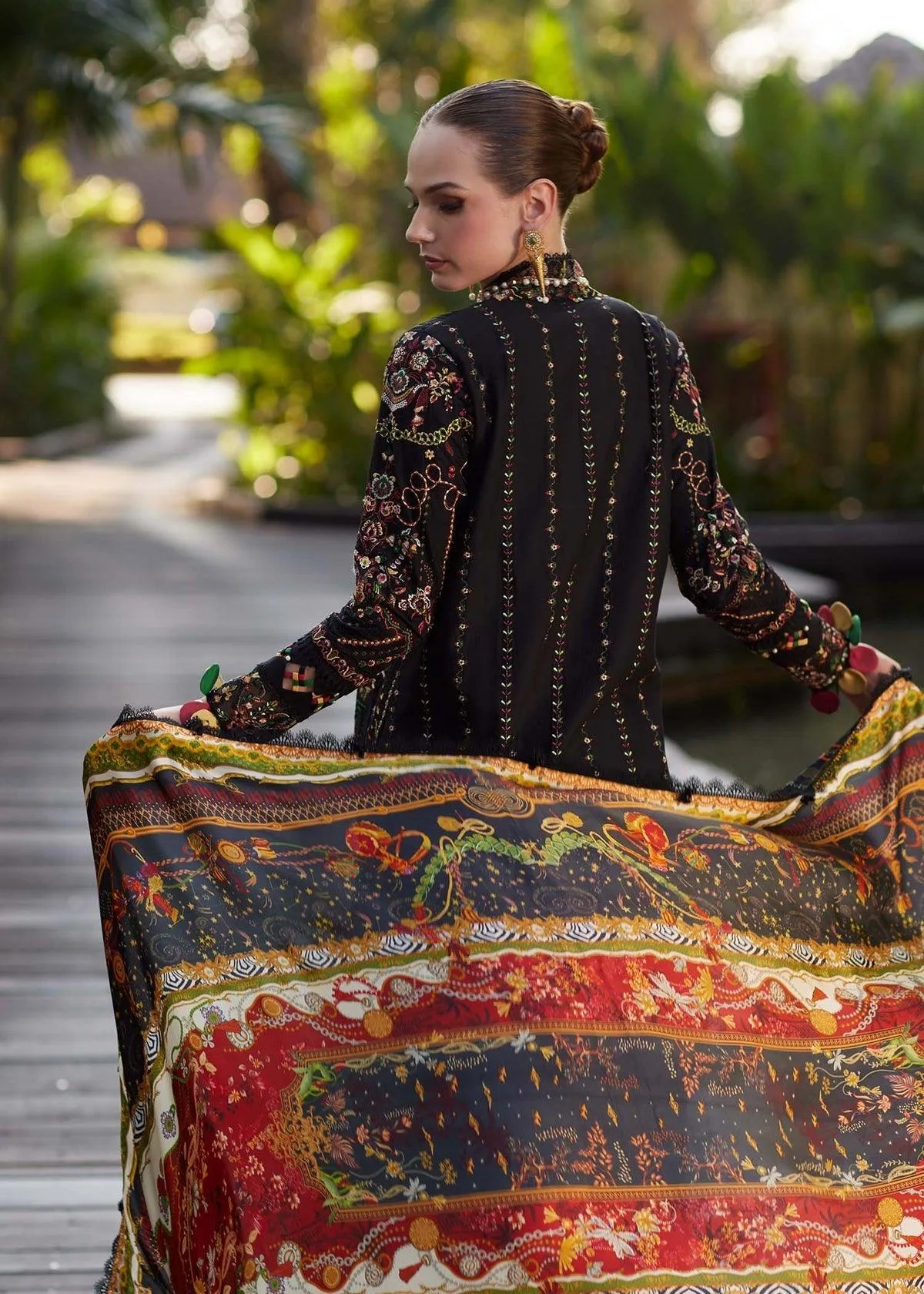 Kanwal Malik Ariya Luxury Lawn 26 Black Silk – view 2 – Poshaq