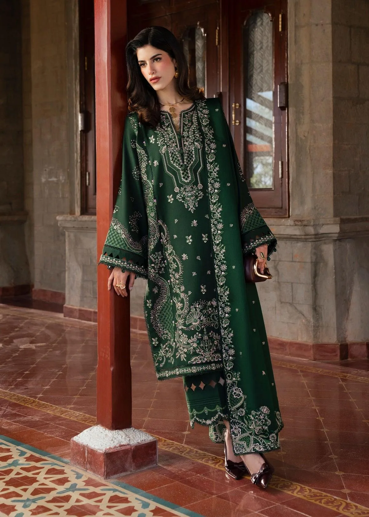 Kanwal Malik Gulana Winter 25 Karandi – view 4 – Poshaq