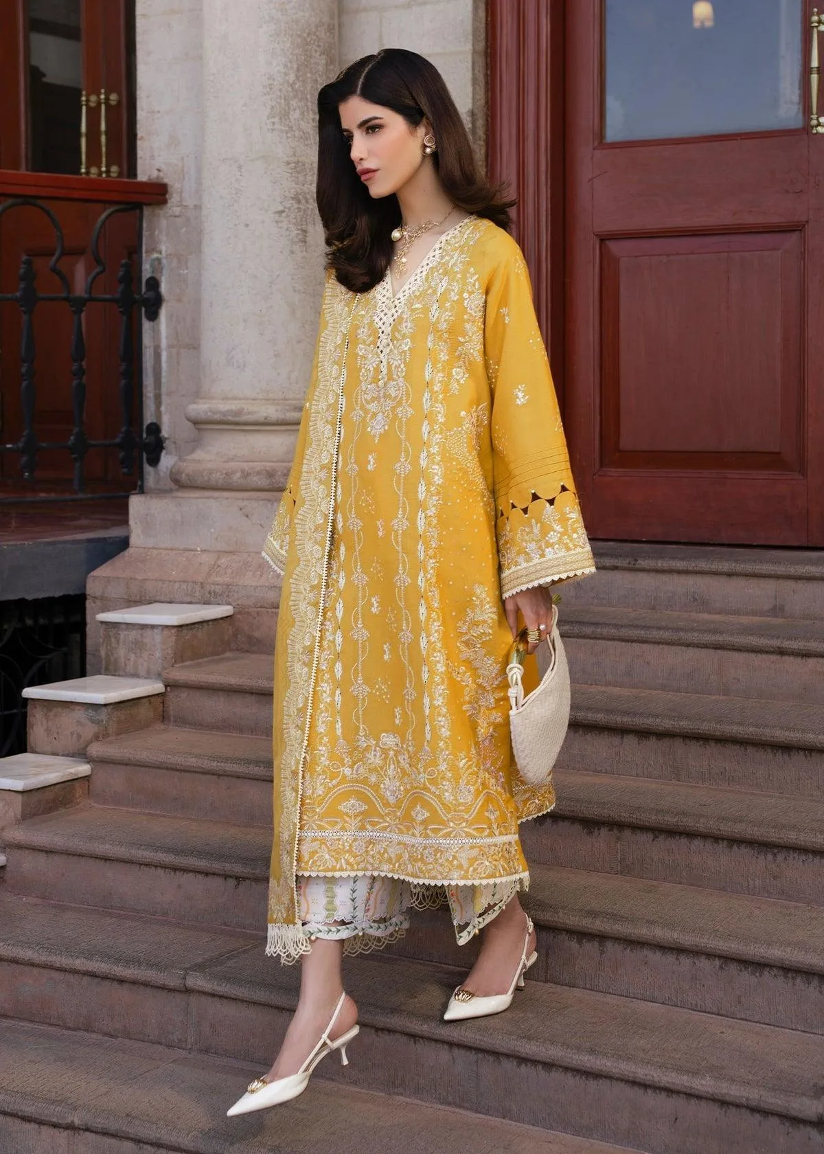 Kanwal Malik Gulana Winter 25 – view 2 – Poshaq