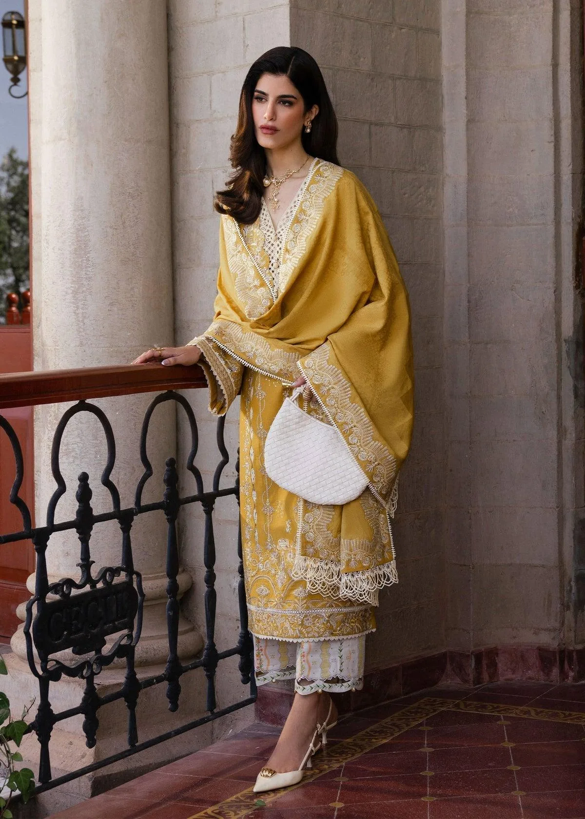 Kanwal Malik Gulana Winter 25 – view 3 – Poshaq