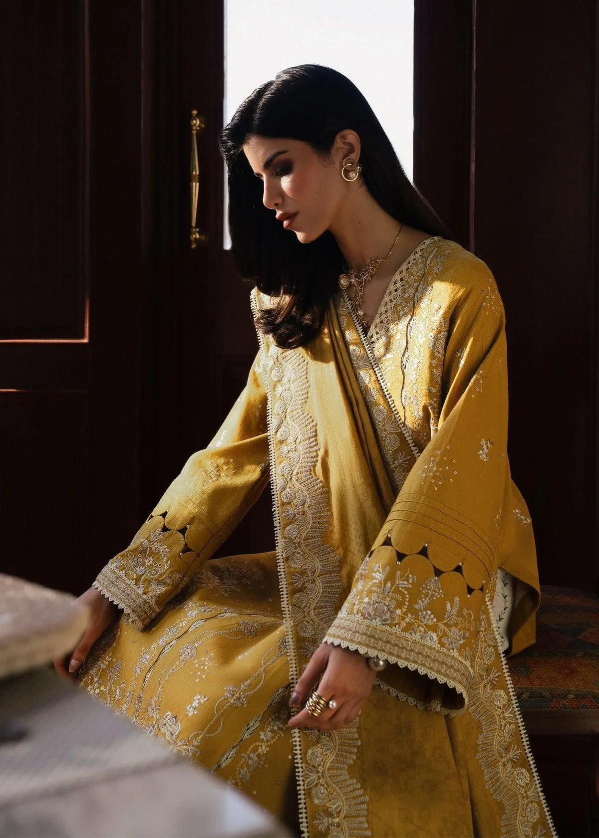 Kanwal Malik Gulana Winter 25 – view 5 – Poshaq