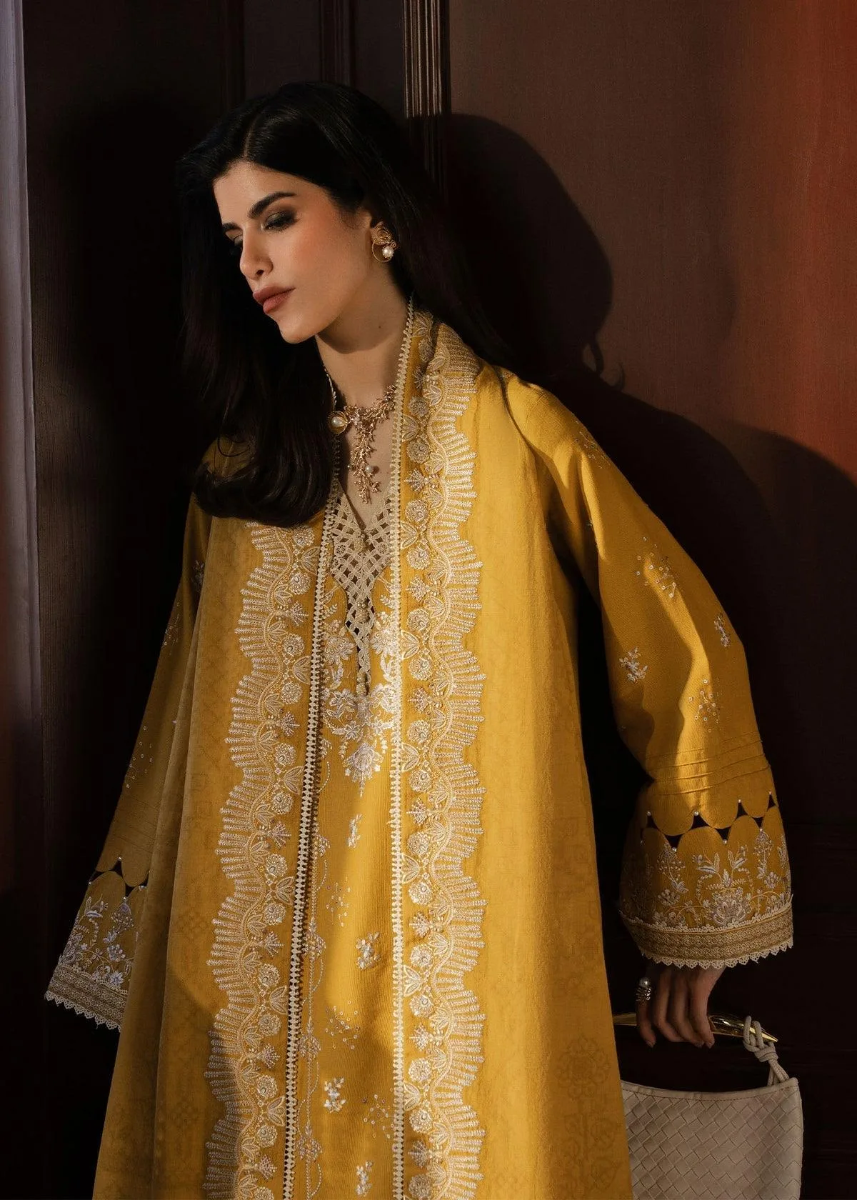 Kanwal Malik Gulana Winter 25 – view 6 – Poshaq