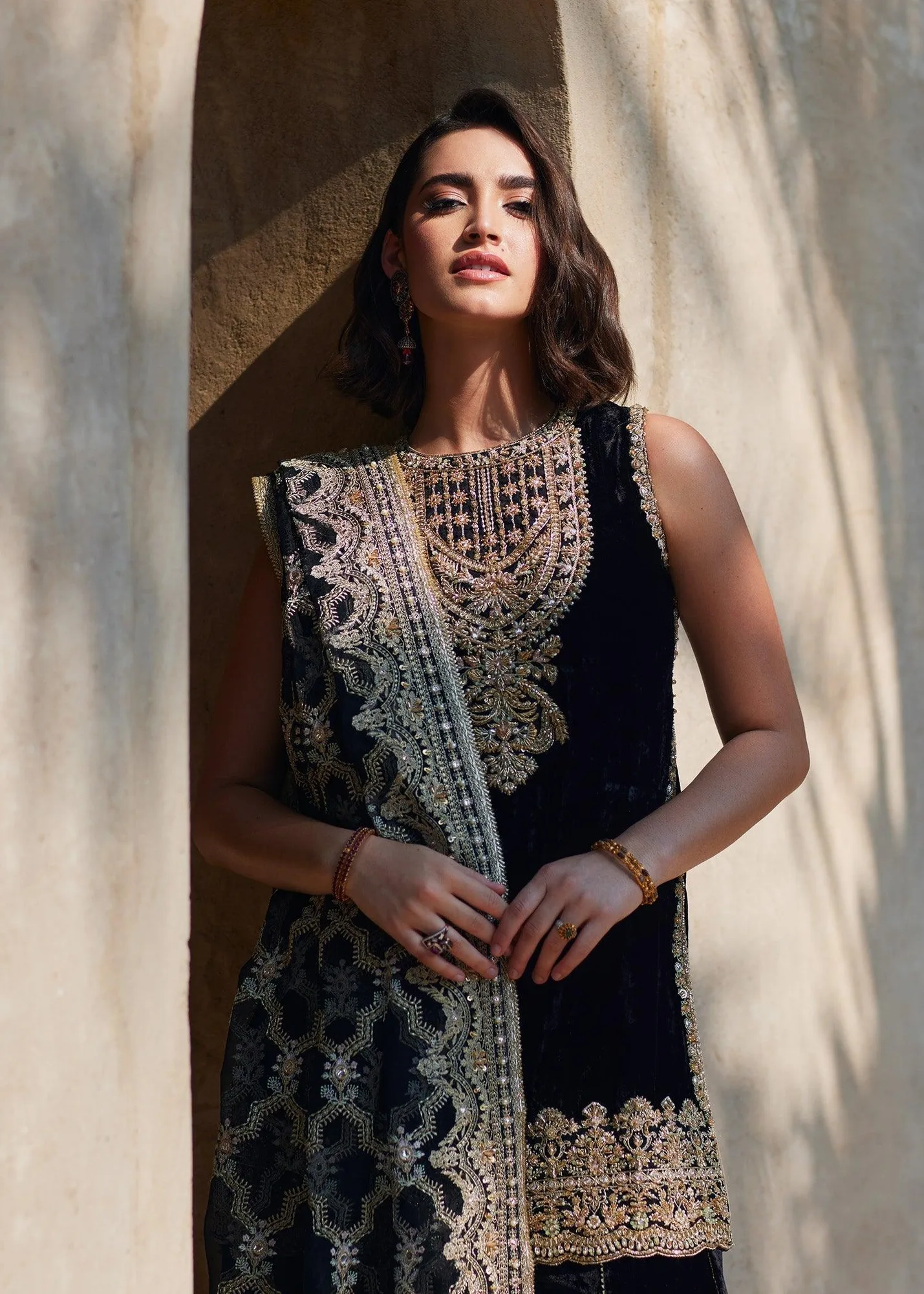Kanwal Malik Laira Formals Black Organza – view 4 – Poshaq