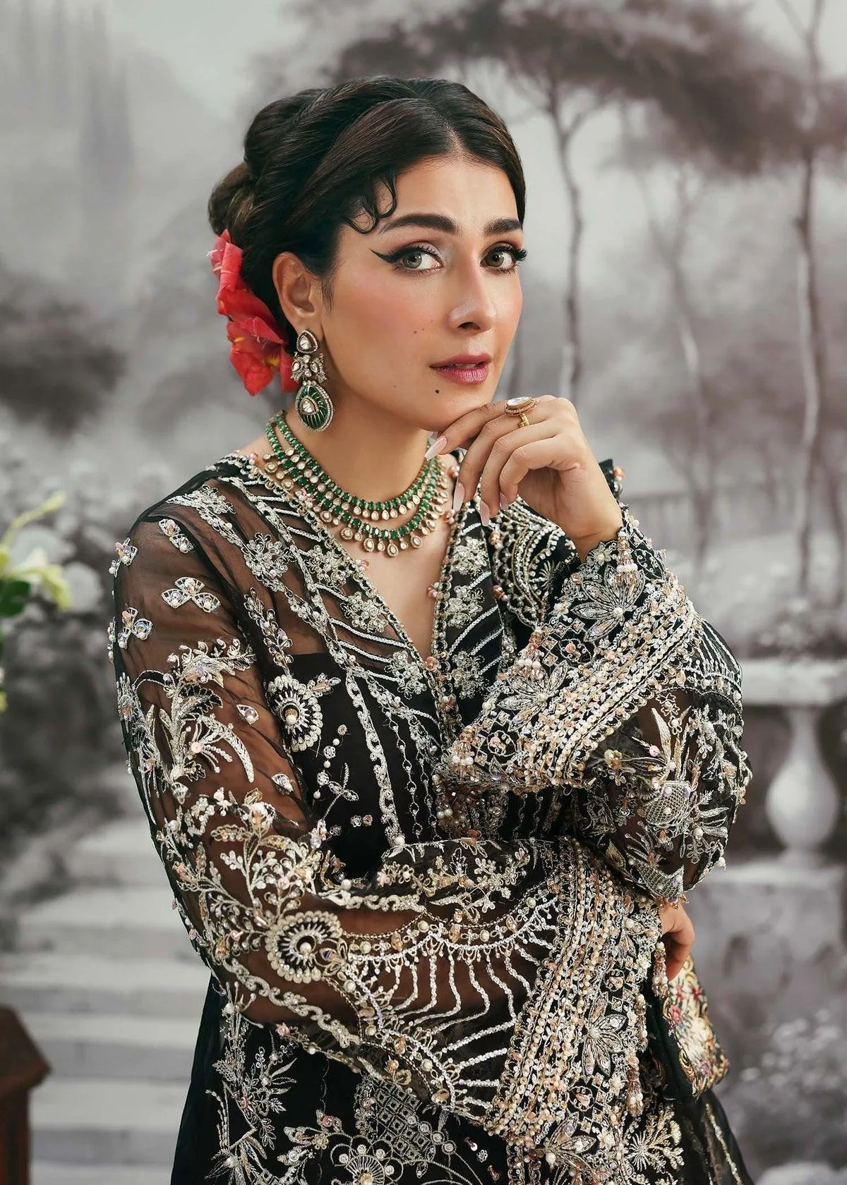 Kanwal Malik Maahi Festive 25 Silver Organza – view 4 – Poshaq