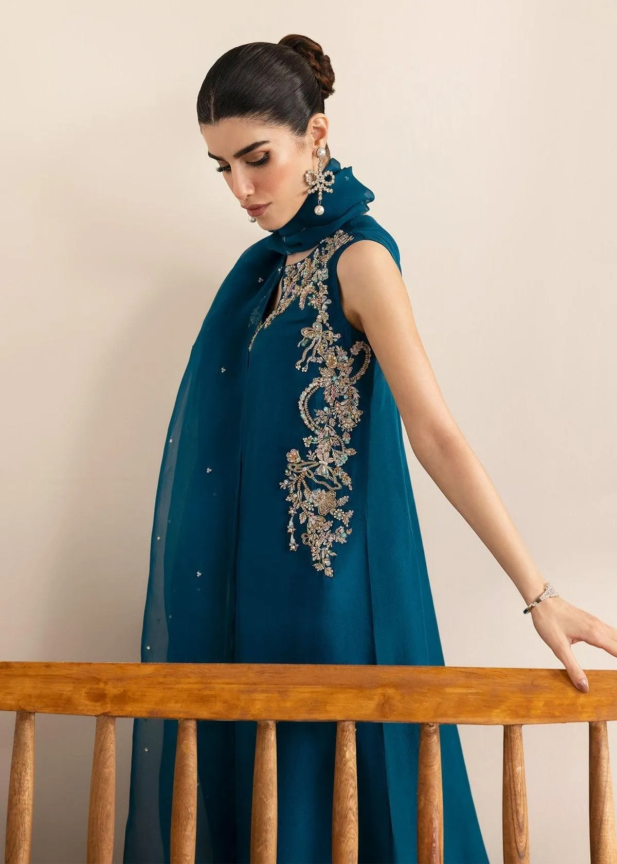 Kanwal Malik Miray Luxury Pret Teal Organza – view 3 – Poshaq