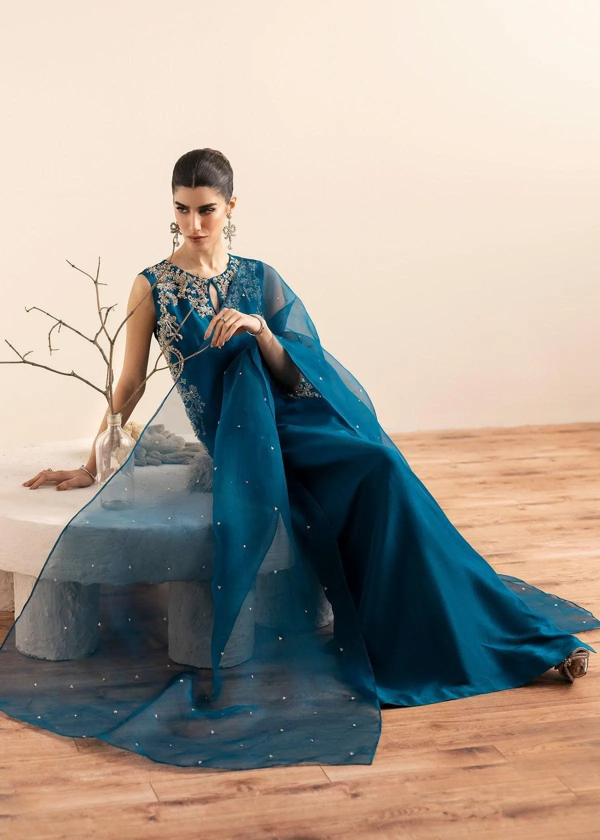 Kanwal Malik Miray Luxury Pret Teal Organza – view 4 – Poshaq