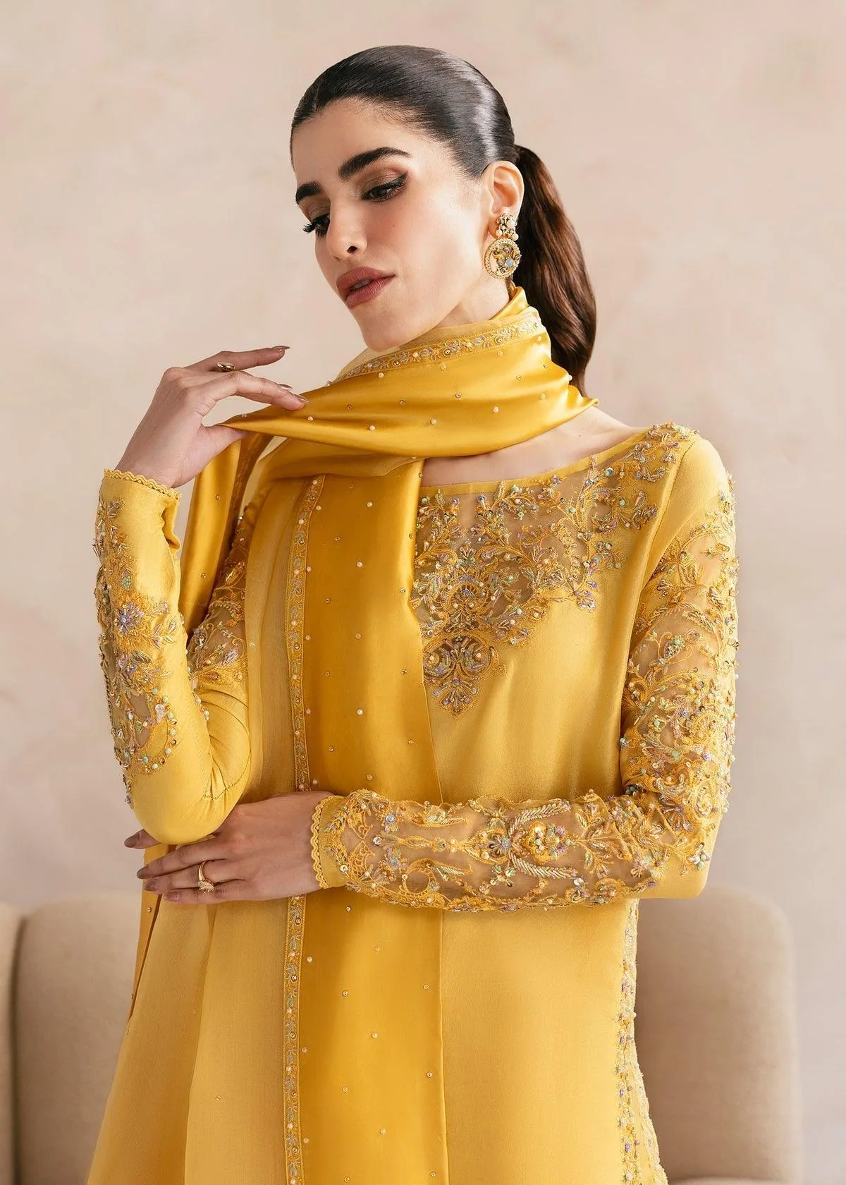 Kanwal Malik Miray Luxury Pret Yellow Organza – view 4 – Poshaq