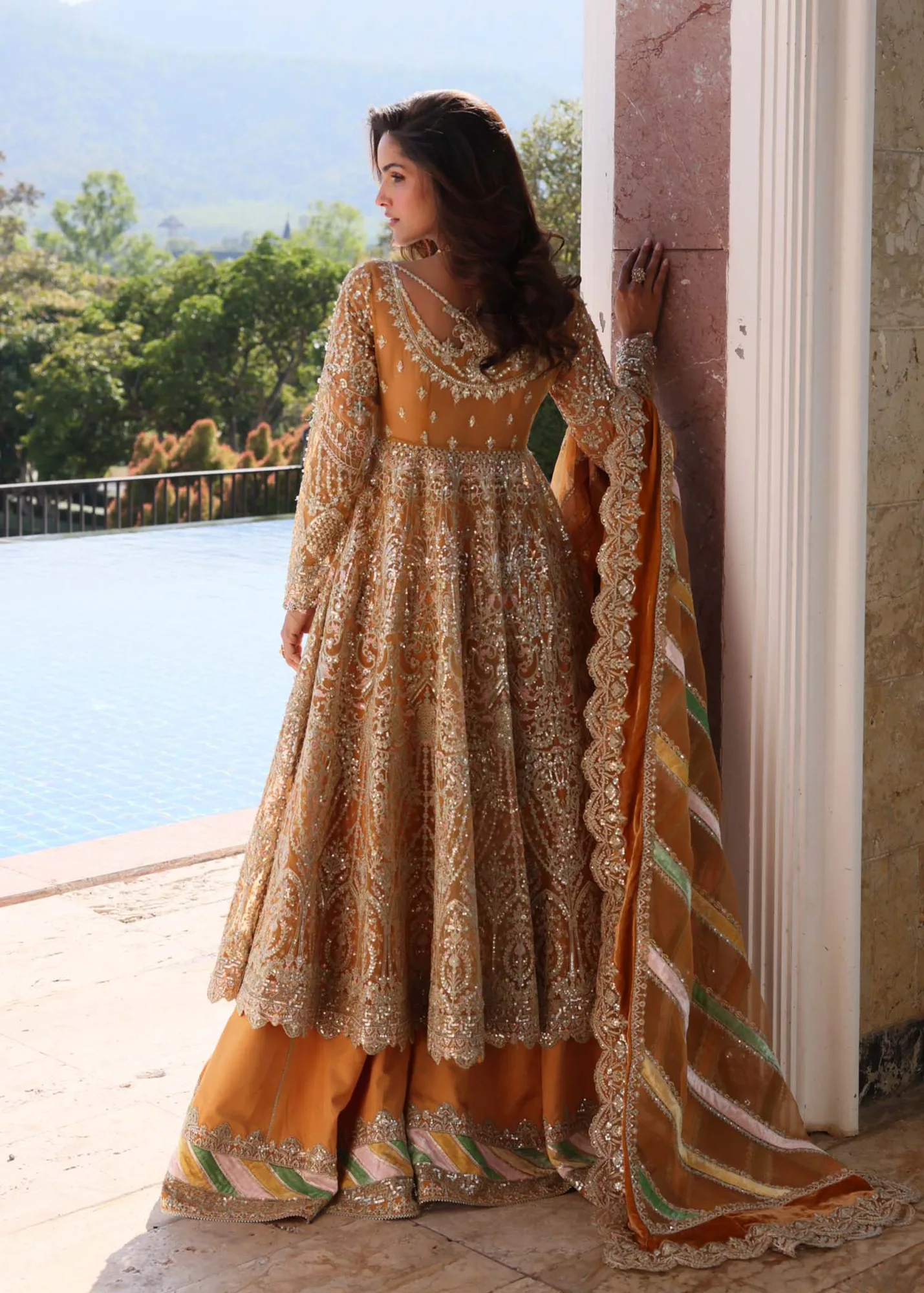 Kanwal Malik Mirha Luxury Pret 26 Gold Velvet – view 2 – Poshaq