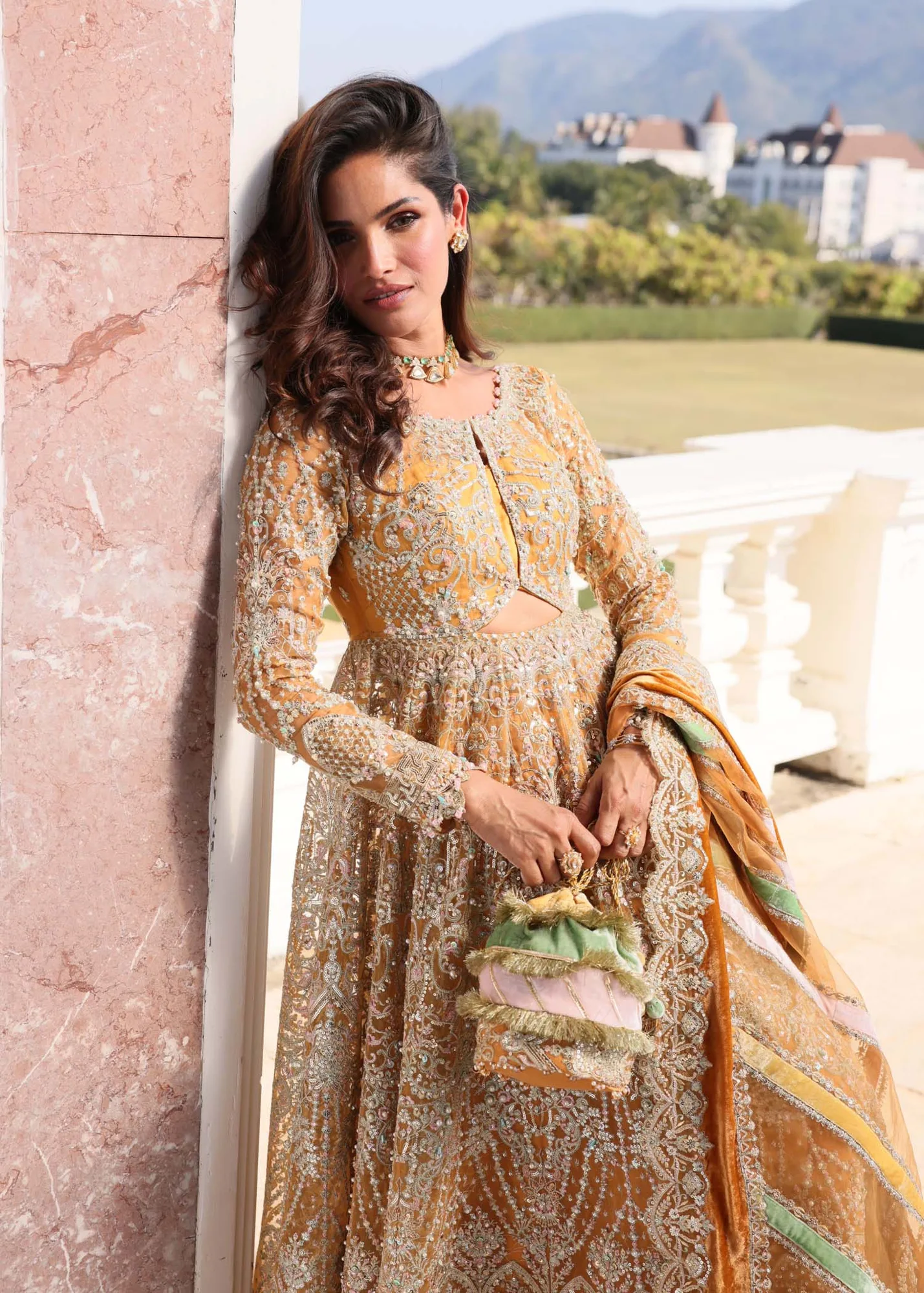 Kanwal Malik Mirha Luxury Pret 26 Gold Velvet – view 5 – Poshaq