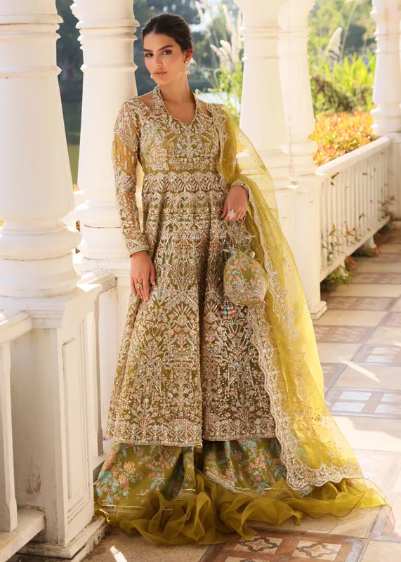 Kanwal Malik Mirha Luxury Pret 26 Green Velvet – view 1 – Poshaq