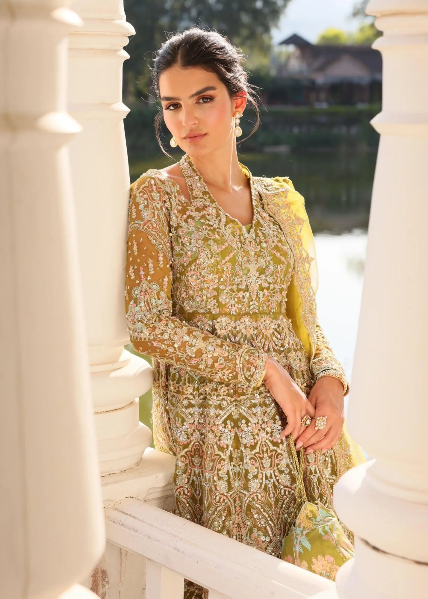 Kanwal Malik Mirha Luxury Pret 26 Green Velvet – view 3 – Poshaq