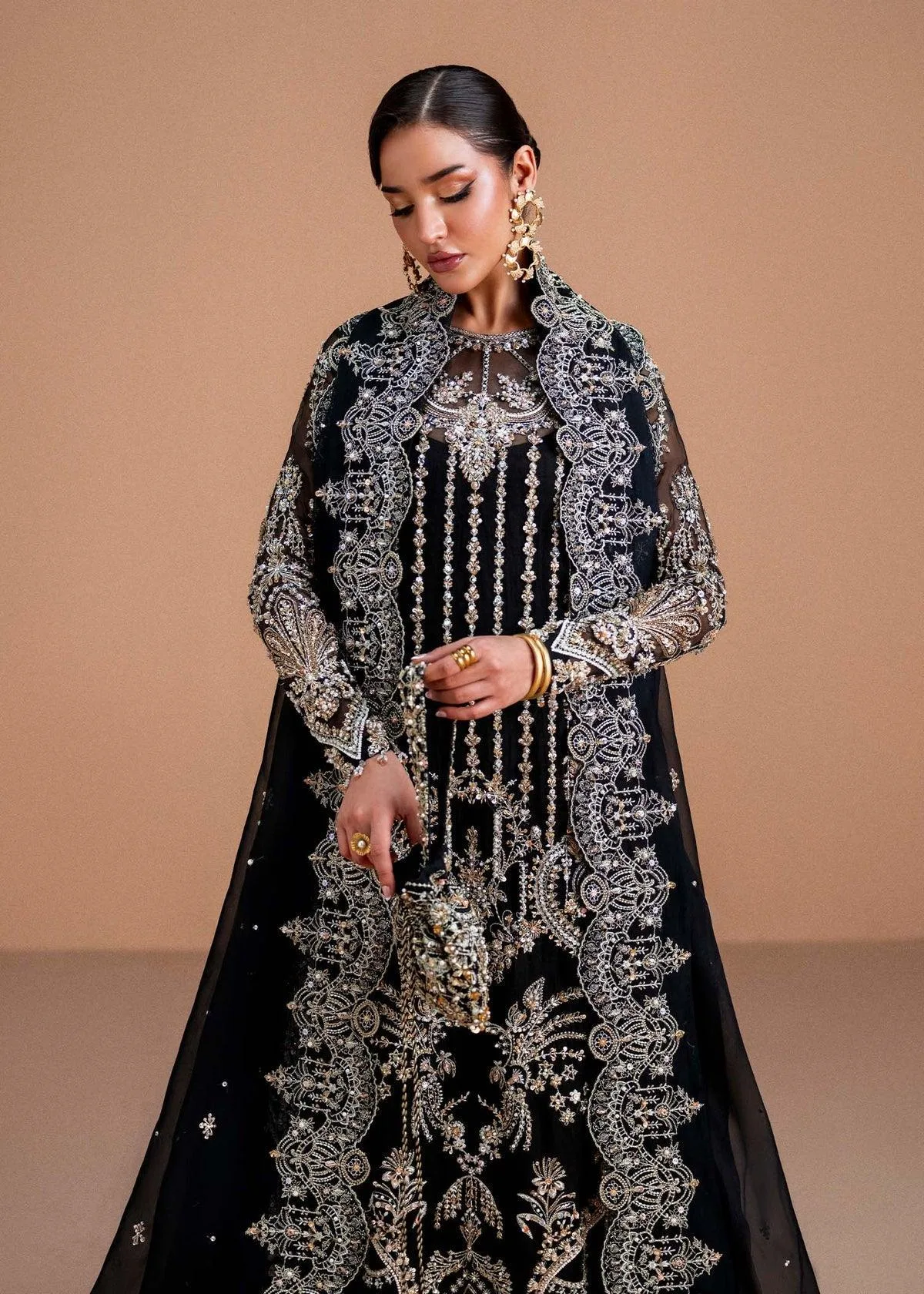 Kanwal Malik Nysa Luxury Pret 25 Black – view 4 – Poshaq