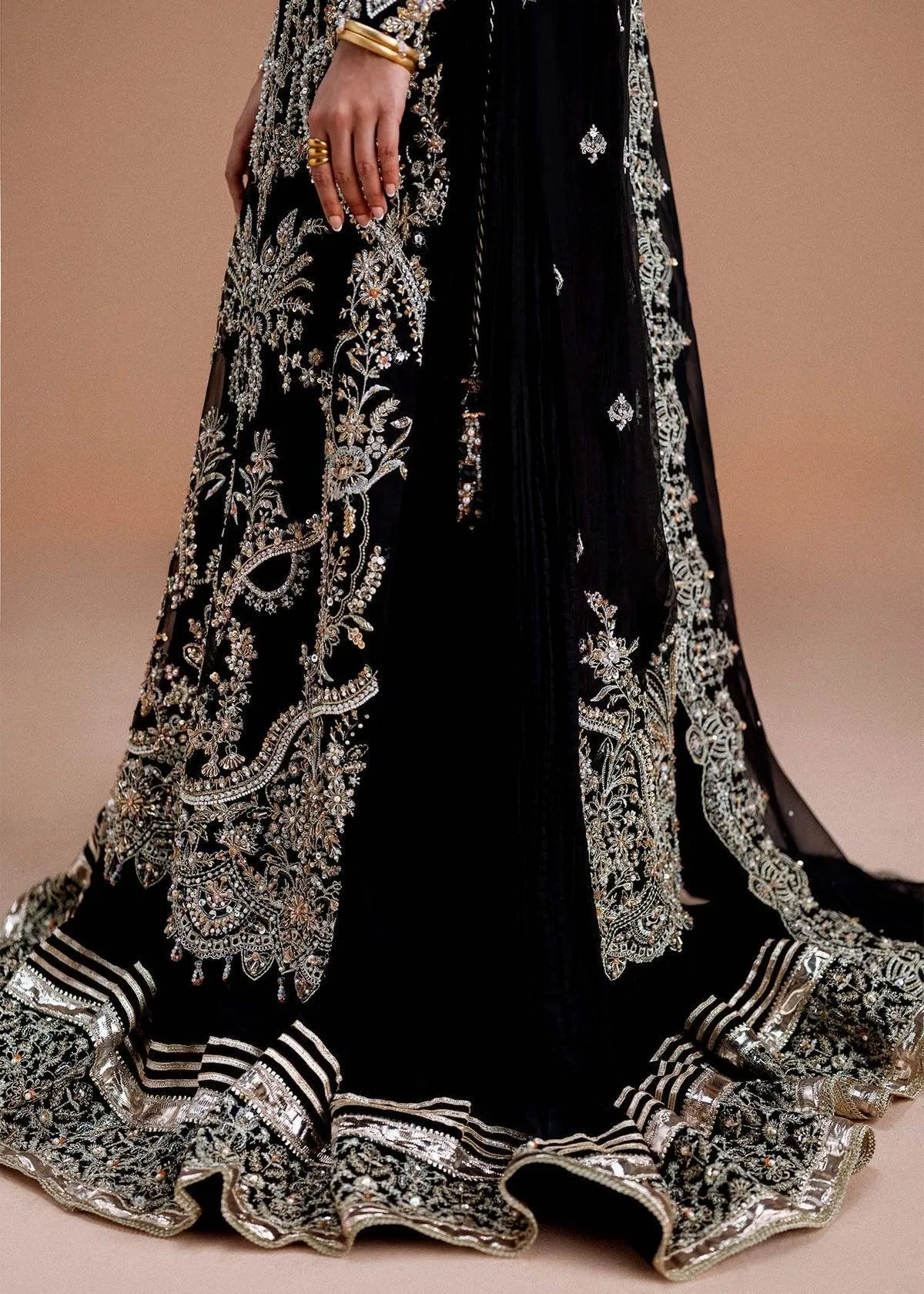 Kanwal Malik Nysa Luxury Pret 25 Black – view 6 – Poshaq