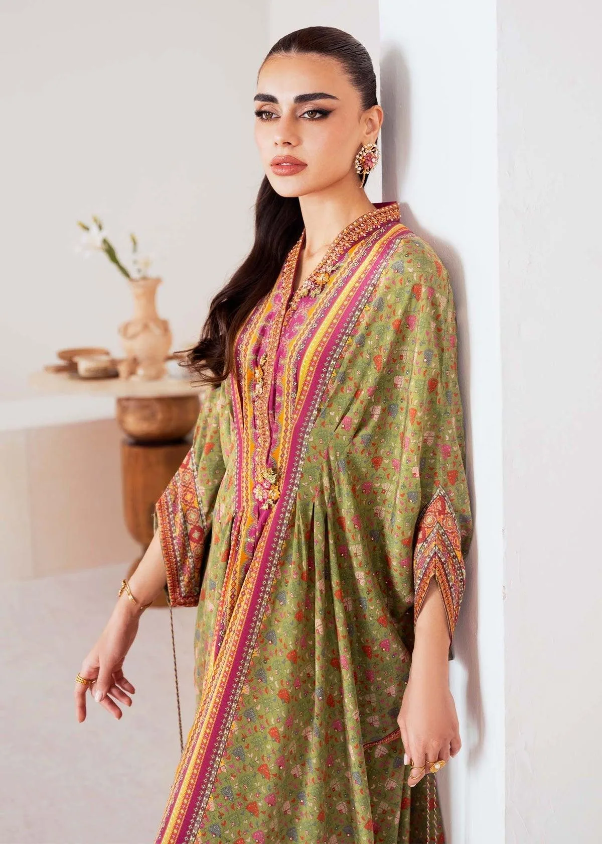 Kanwal Malik Rosalia Silk Eid 25 Magenta Crepe – view 6 – Poshaq