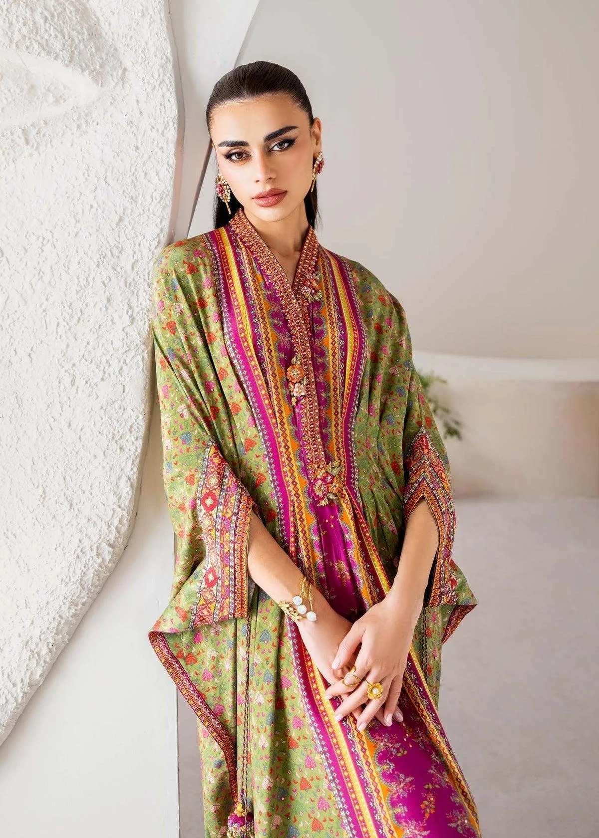 Kanwal Malik Rosalia Silk Eid 25 Magenta Crepe – view 7 – Poshaq
