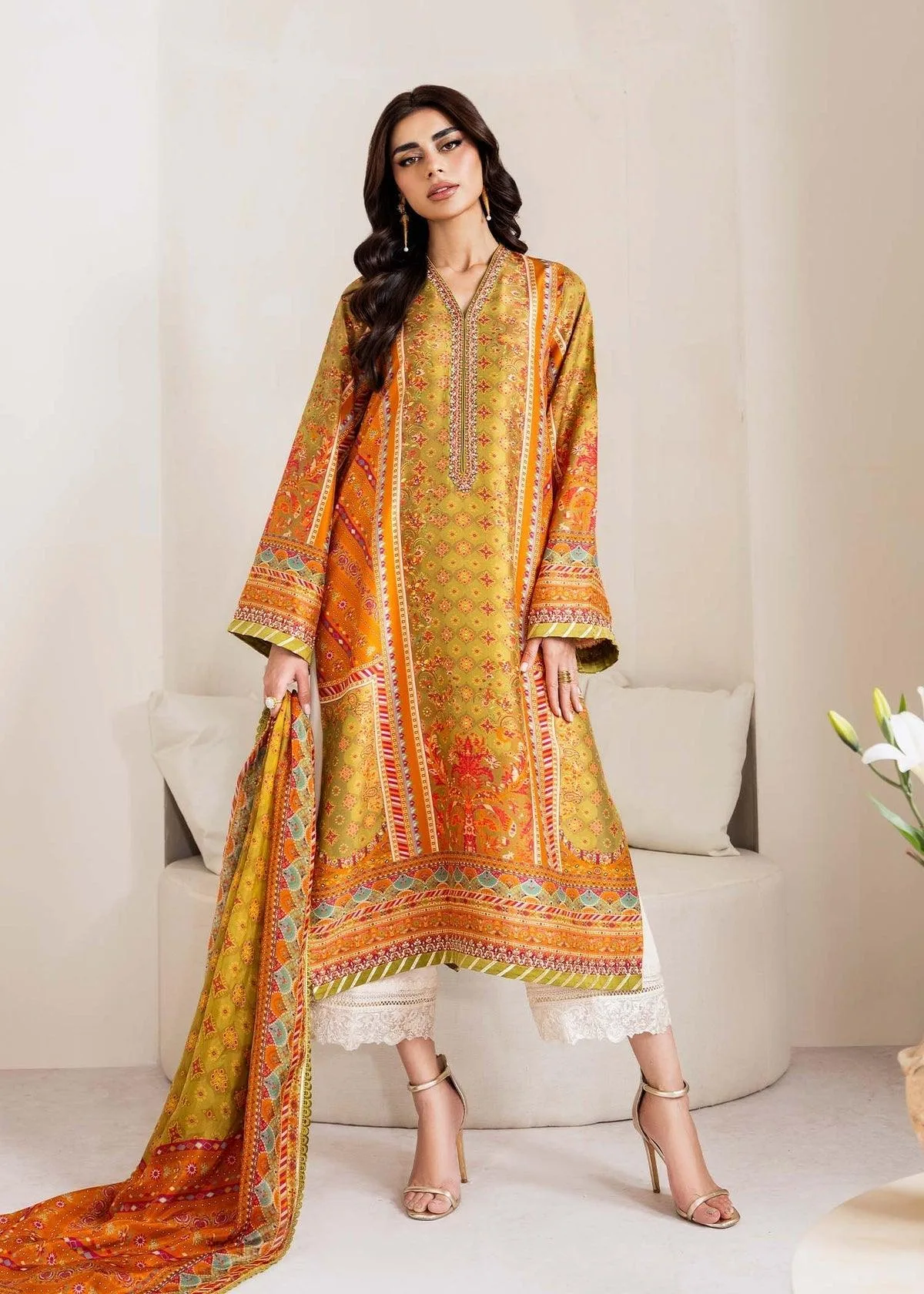 Kanwal Malik Rosalia Silk Eid 25 Orange Silk – view 4 – Poshaq