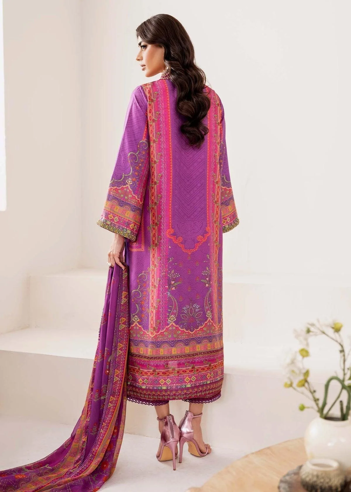 Kanwal Malik Rosalia Silk Eid 25 Raw Silk – view 2 – Poshaq