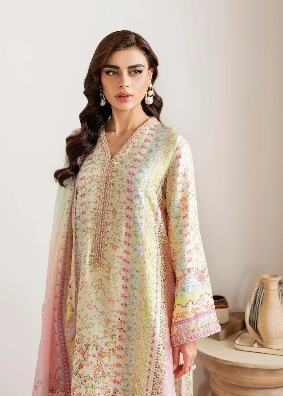 Kanwal Malik Rosalia Silk Eid 25 Green Raw Silk – view 3 – Poshaq