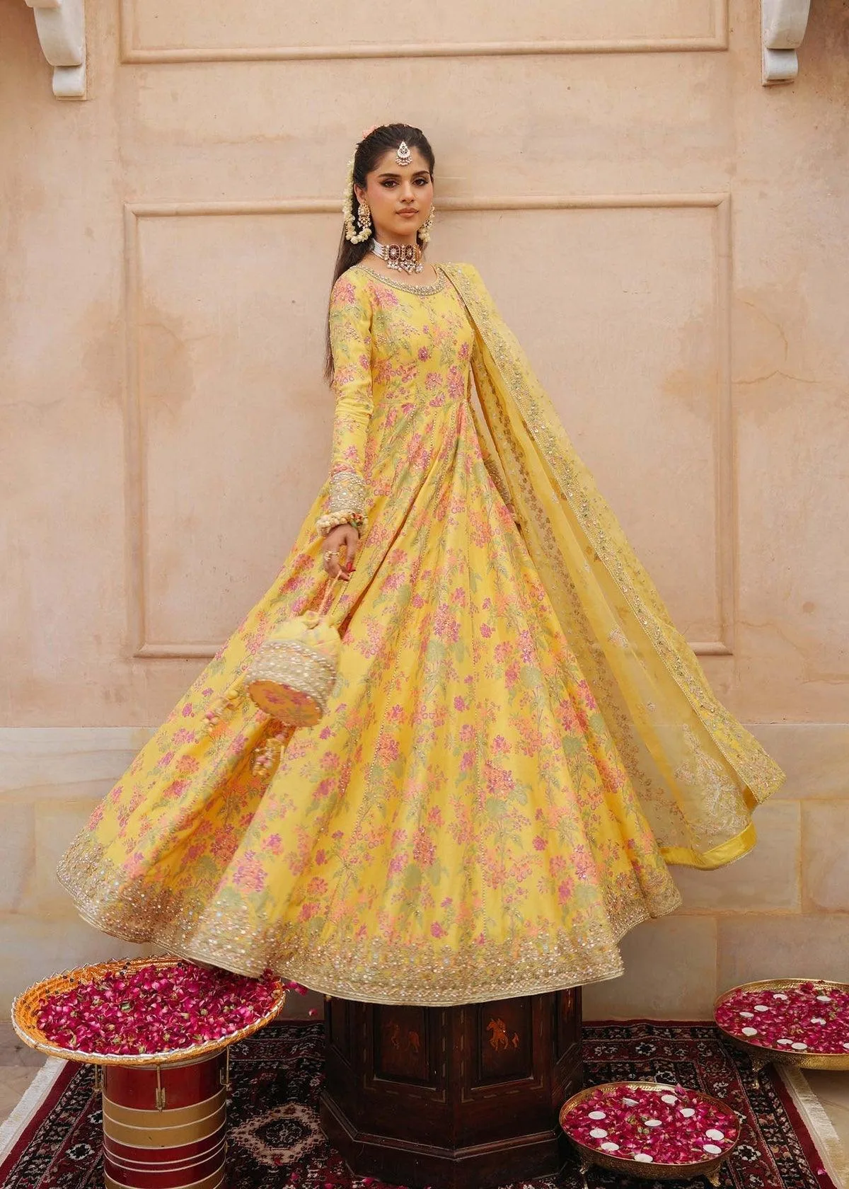 Kanwal Malik Saheli Luxury Pret 24 Yellow – view 2 – Poshaq