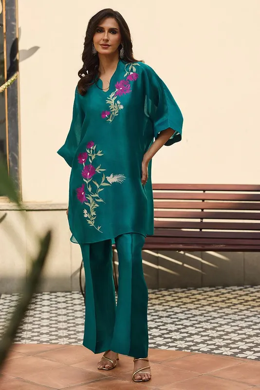 Deepak Perwani Eid Edit Plum Silk – view 1 – Poshaq