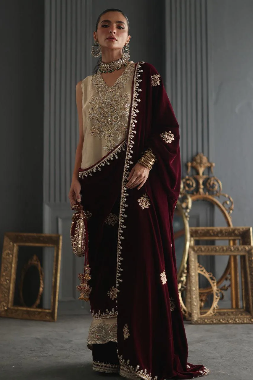 Deepak Perwani Diya Wedding Edit Gold Velvet – view 3 – Poshaq