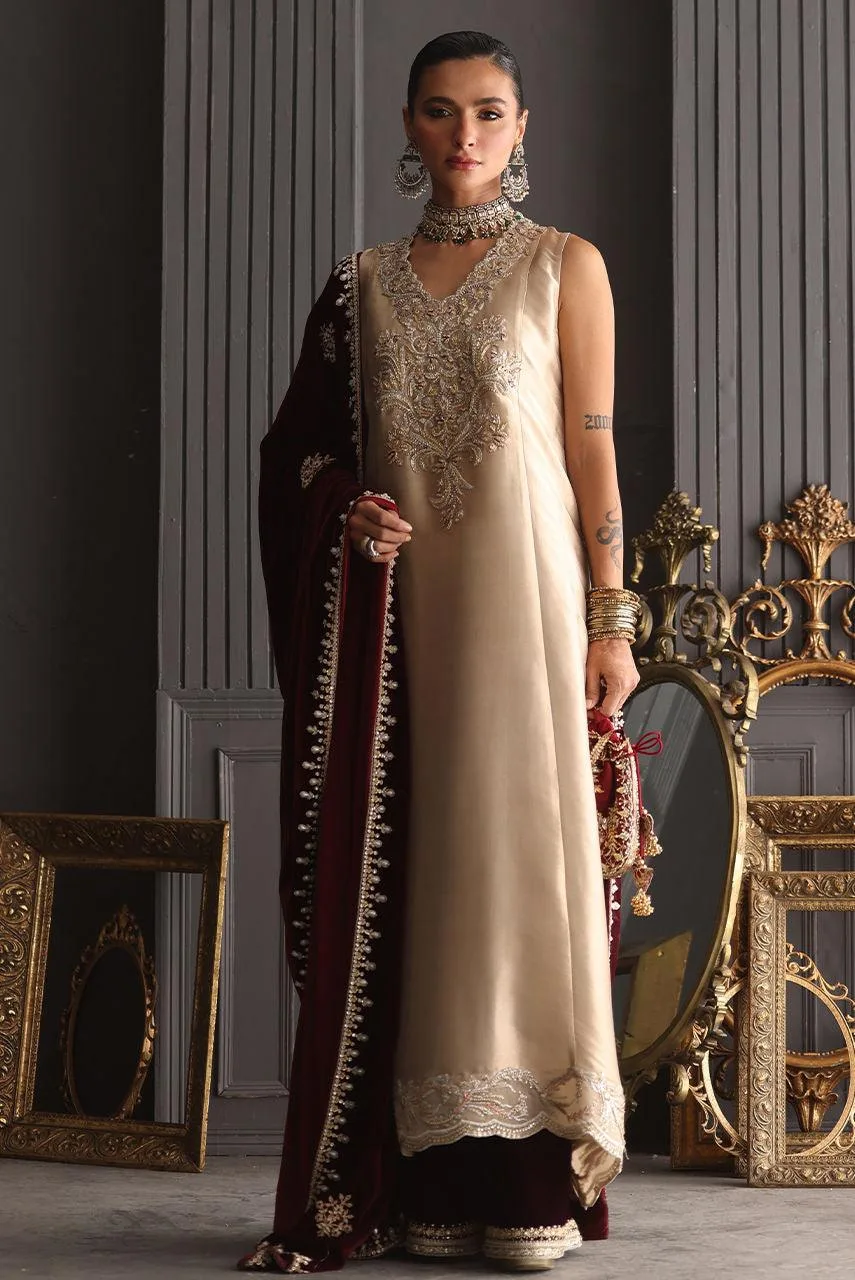 Deepak Perwani Diya Wedding Edit Gold Velvet – view 4 – Poshaq