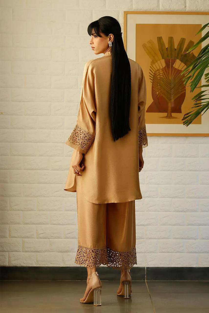 Deepak Perwani Lilah Silk Edit 24 Gold Raw Silk – view 4 – Poshaq