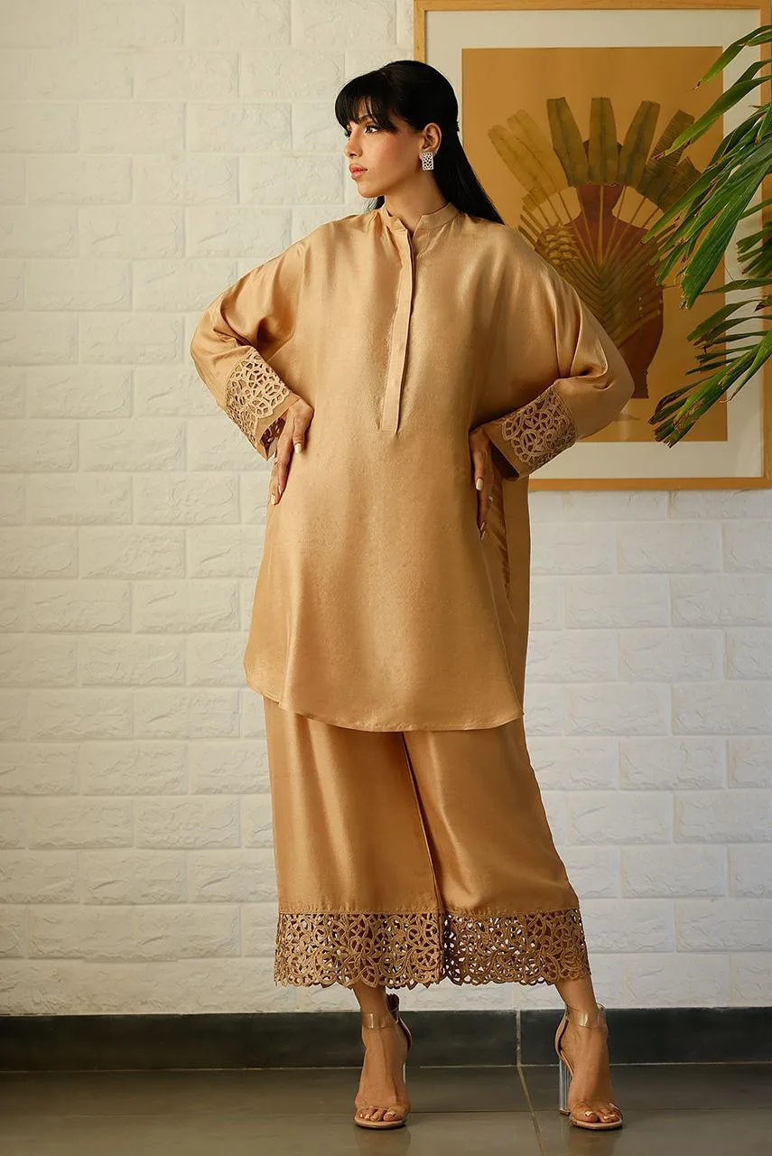 Deepak Perwani Lilah Silk Edit 24 Gold Raw Silk – view 6 – Poshaq