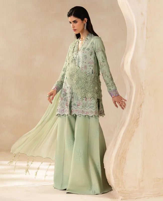 Republic Womenswear Luxury Formal 26 Green Raw Silk – view 1 – Poshaq