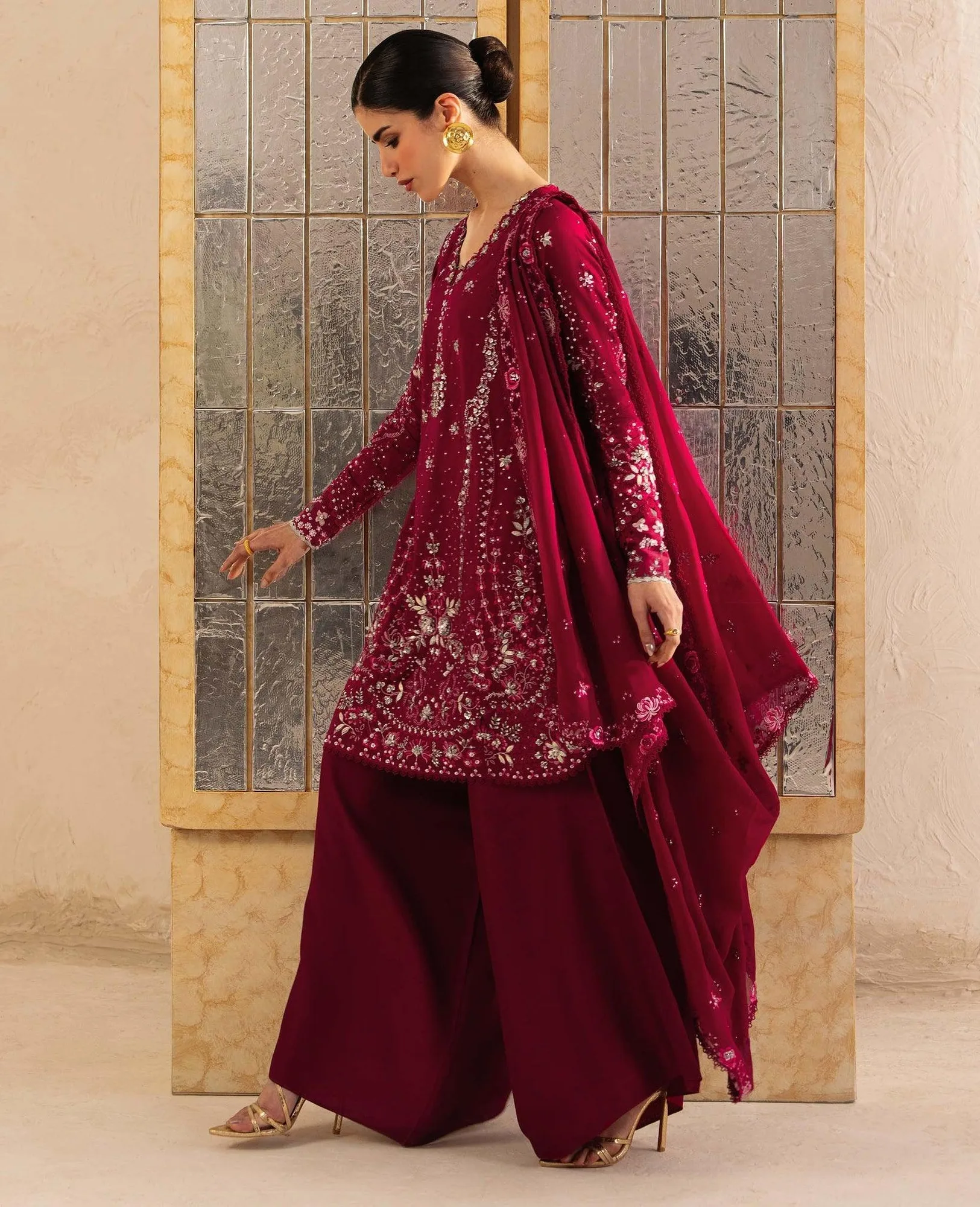 Republic Womenswear Luxury Formal 26 Silver Georgette – view 5 – Poshaq