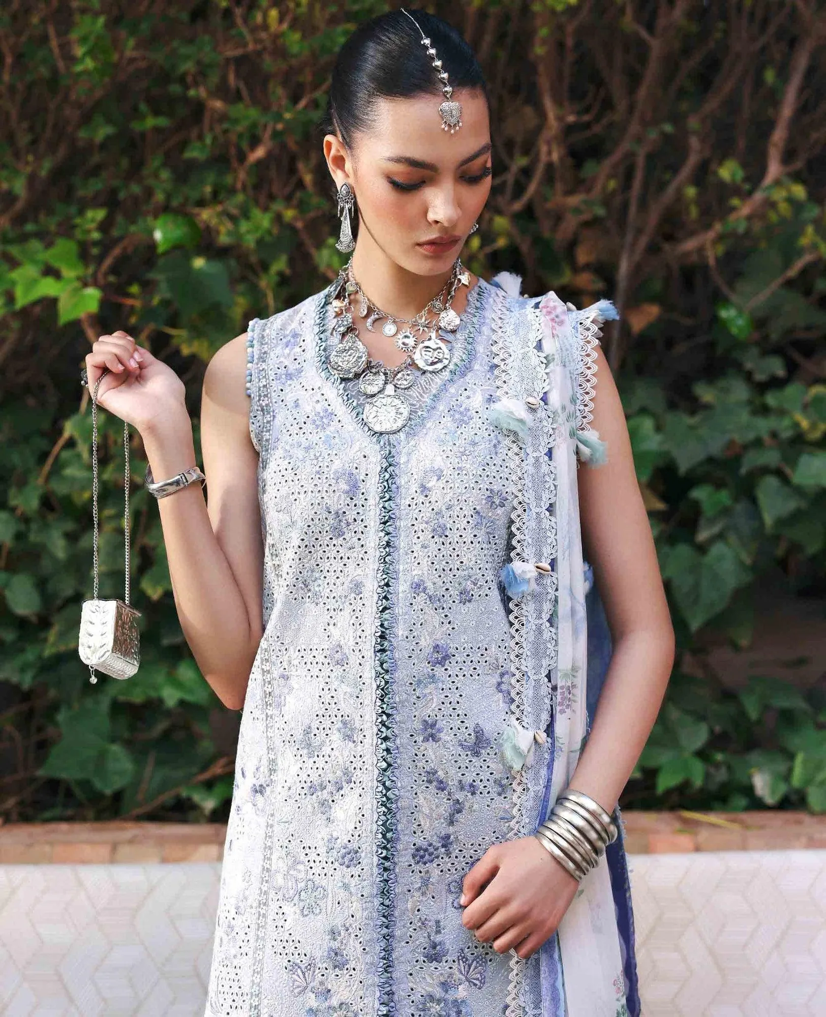 Republic Womenswear Reine Luxury Lawn 26 Organza – view 6 – Poshaq