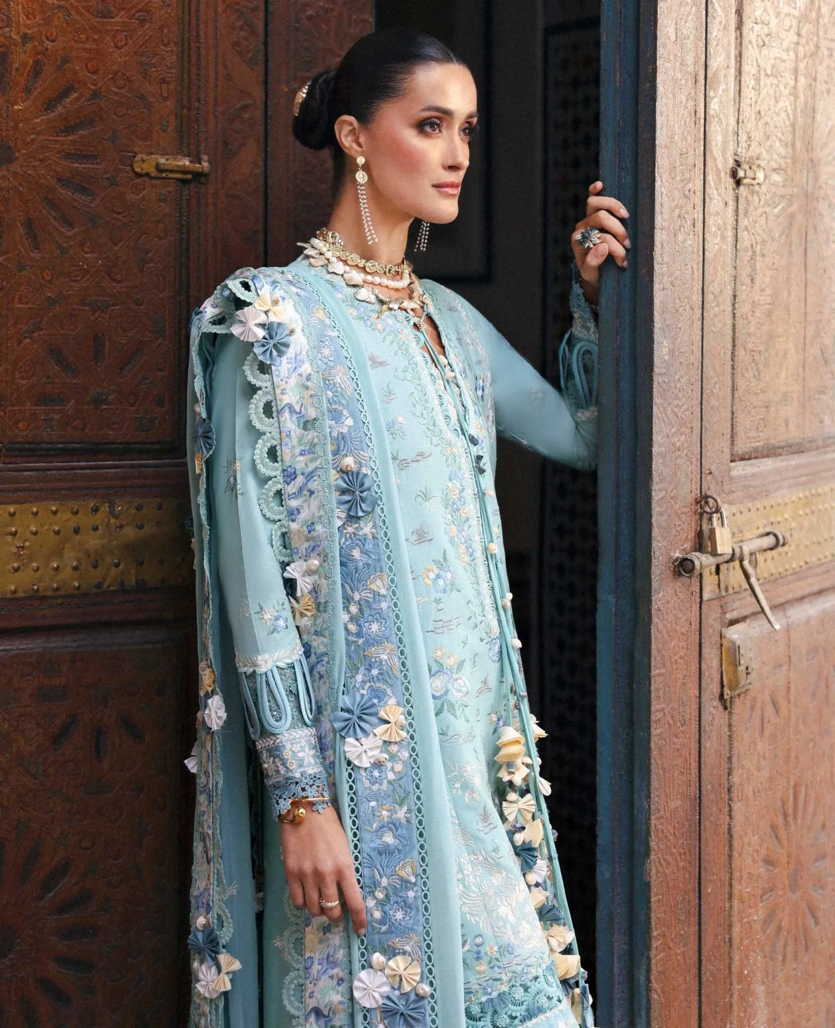 Republic Womenswear Reine Luxury Lawn 26 Yellow Georgette – view 3 – Poshaq