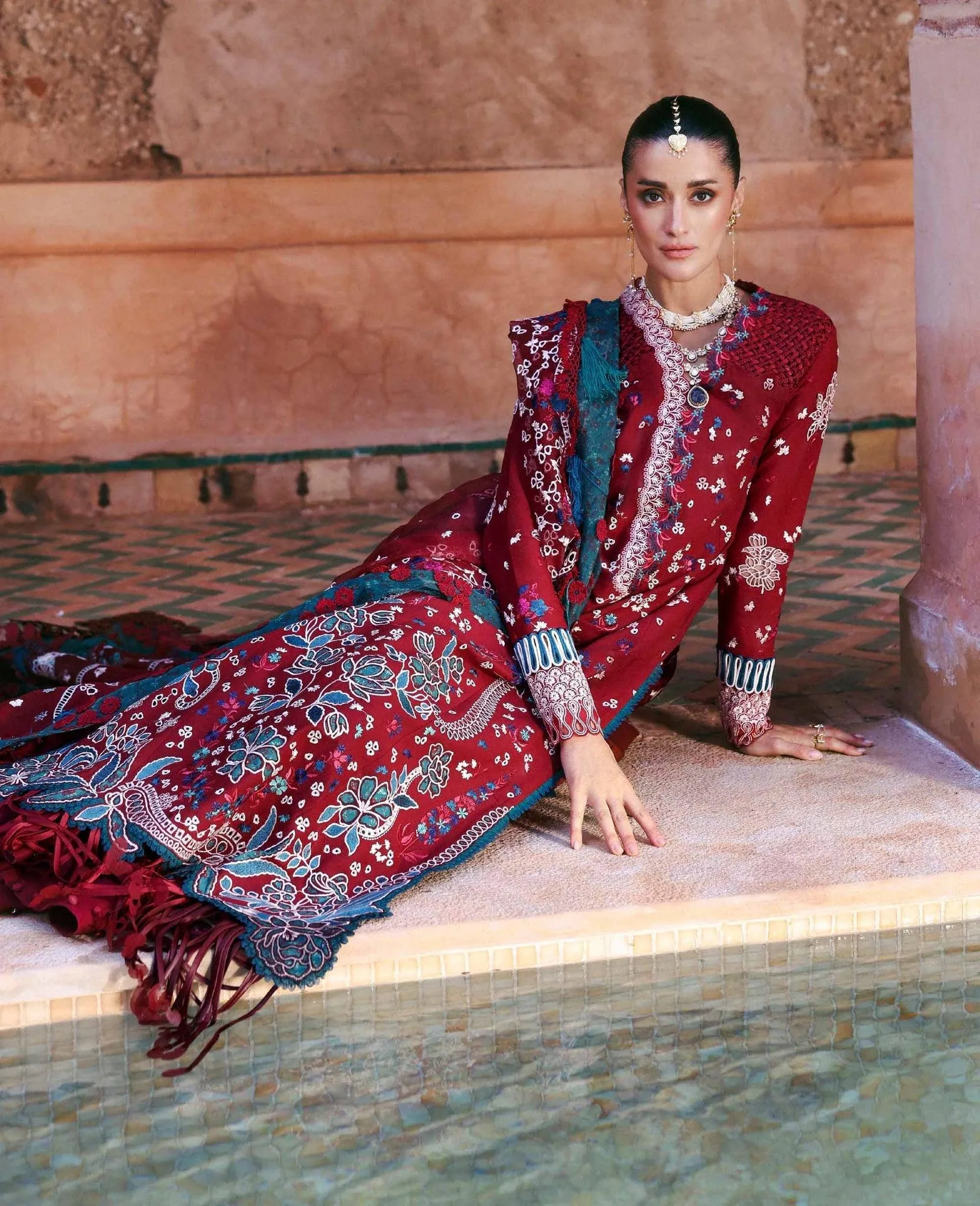 Republic Womenswear Reine Luxury Lawn 26 Maroon Organza – view 4 – Poshaq