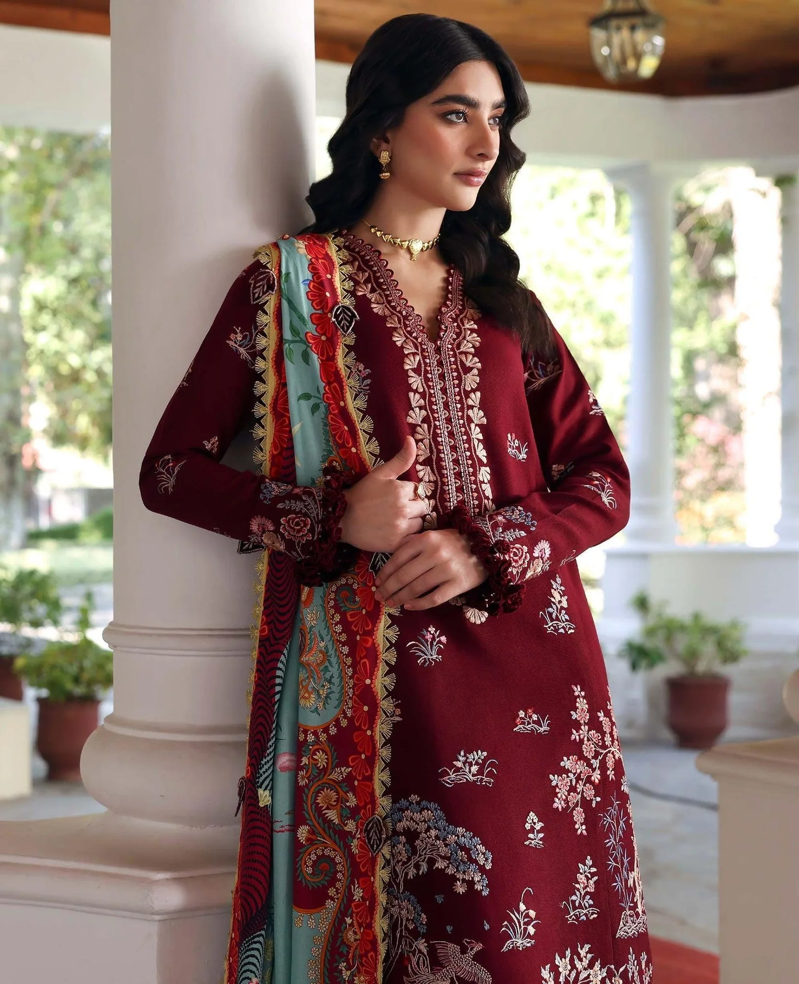 Republic Womenswear Amaris Luxury Shawl 25 Karandi – view 2 – Poshaq