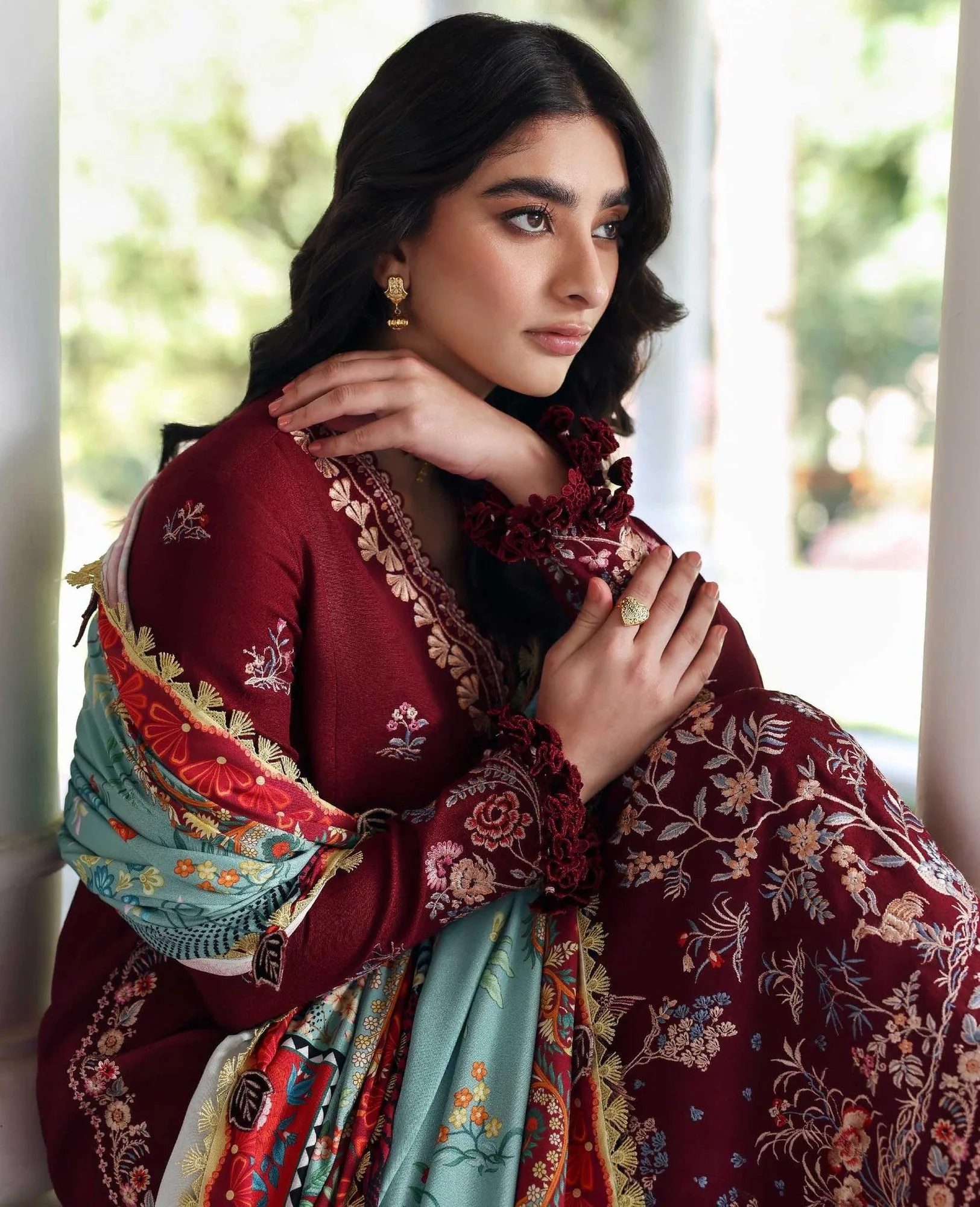 Republic Womenswear Amaris Luxury Shawl 25 Karandi – view 7 – Poshaq
