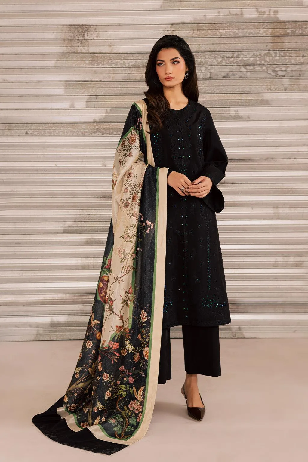 Vanya Silk Edit Black Silk – view 4 – Poshaq