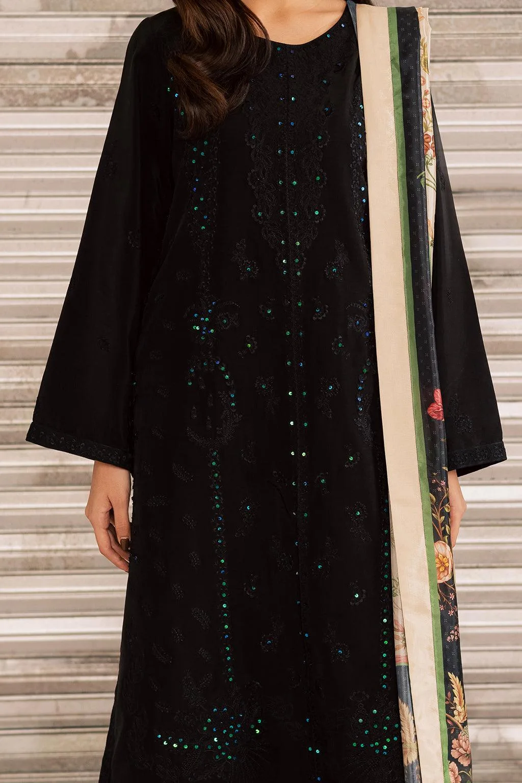 Vanya Silk Edit Black Silk – view 5 – Poshaq