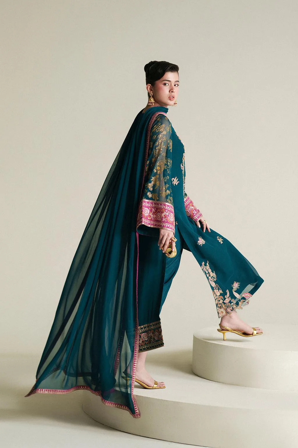 Vanya The Regal Edit Green Chiffon – view 5 – Poshaq